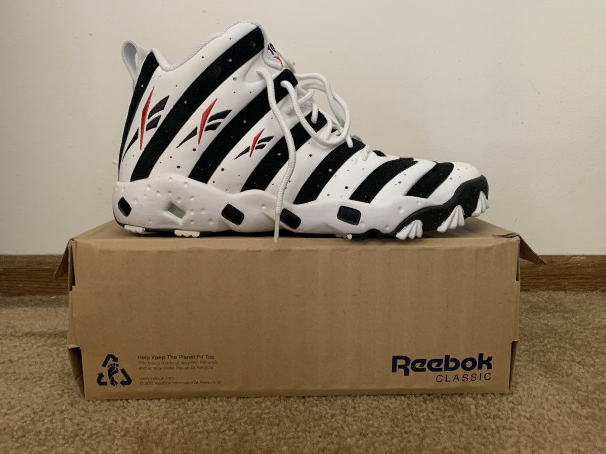 Reebok tech store 90s trainer