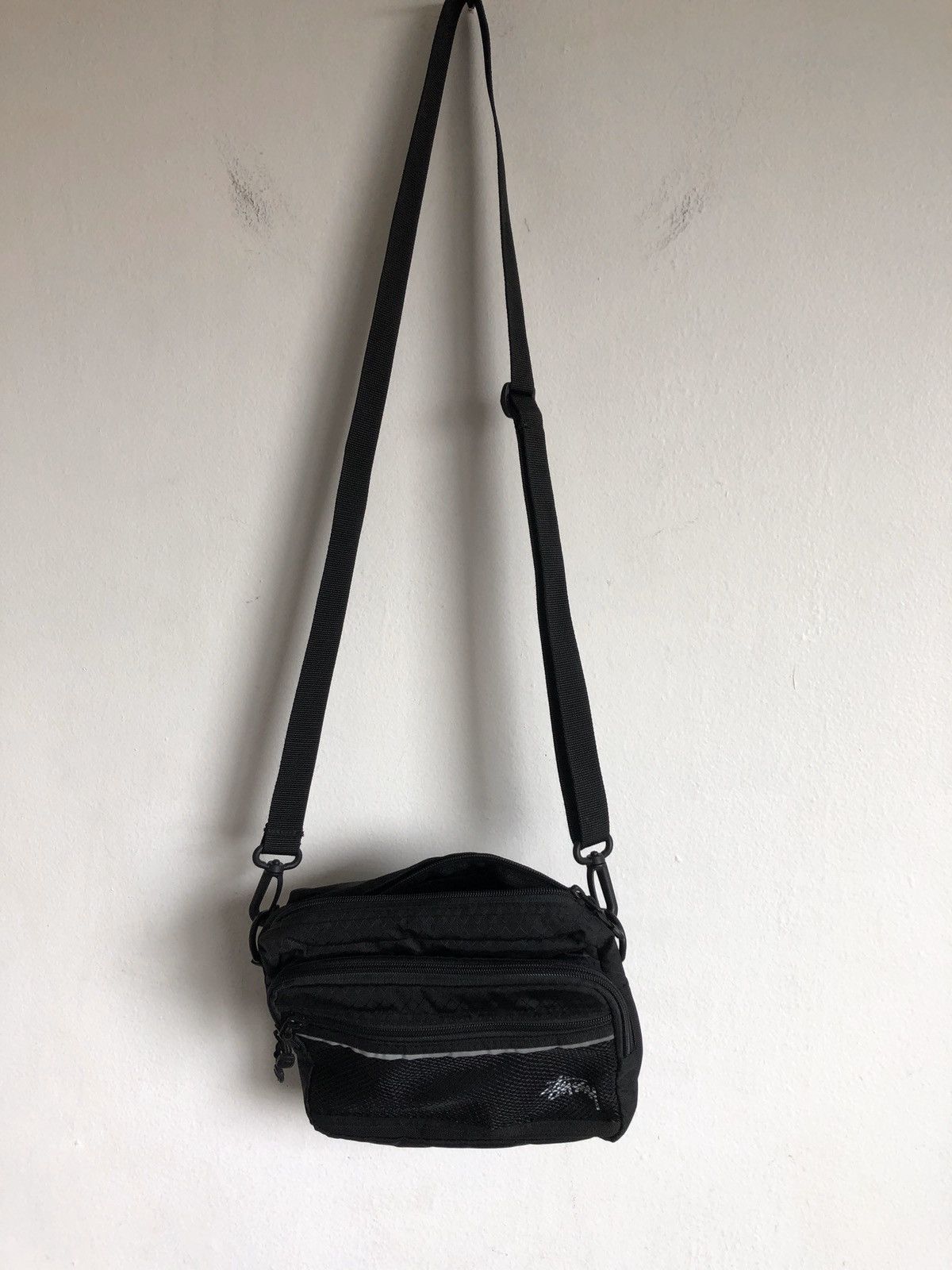 Stussy diamond ripstop shoulder bag black hotsell