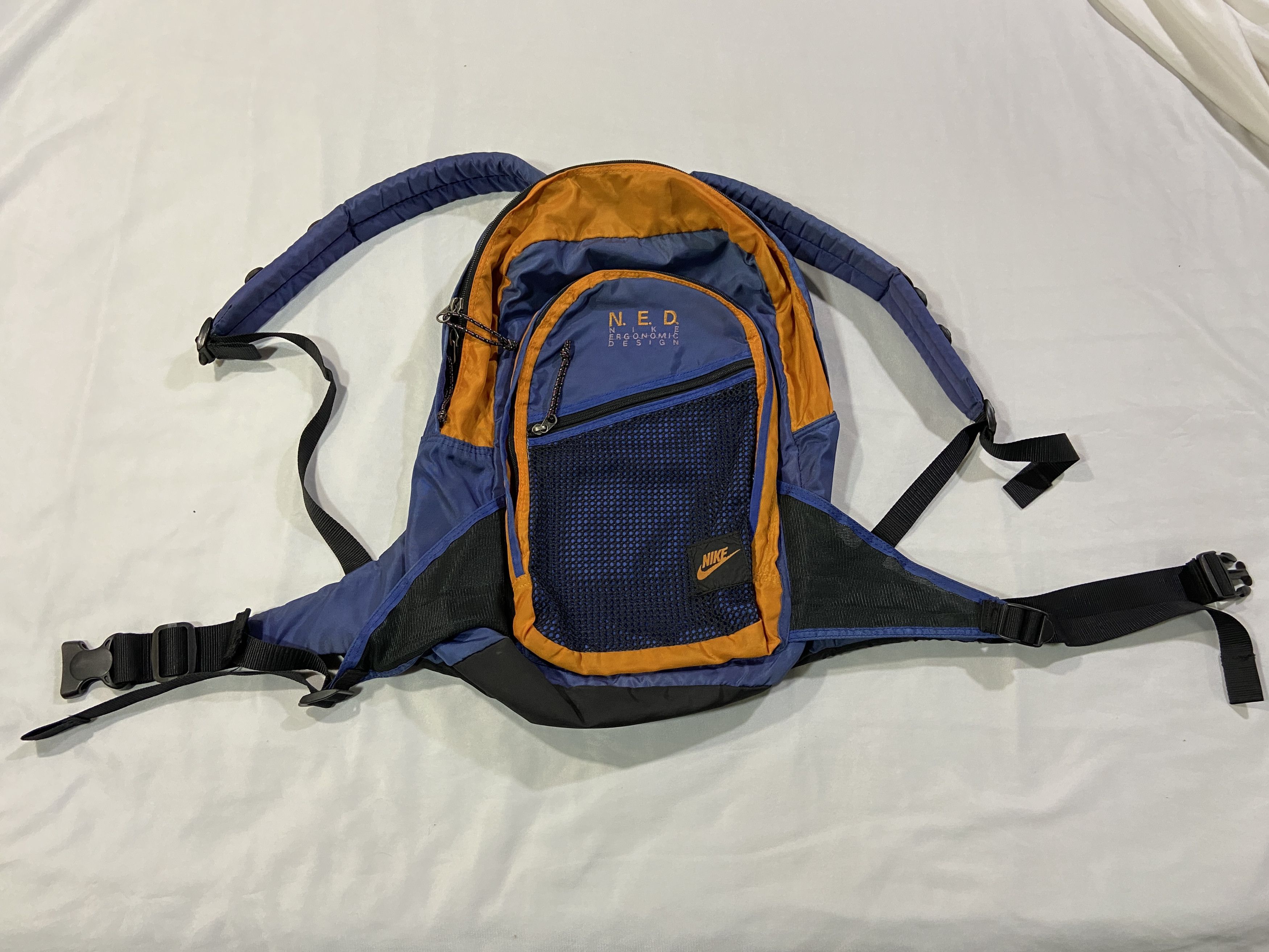 vintage backpack nike