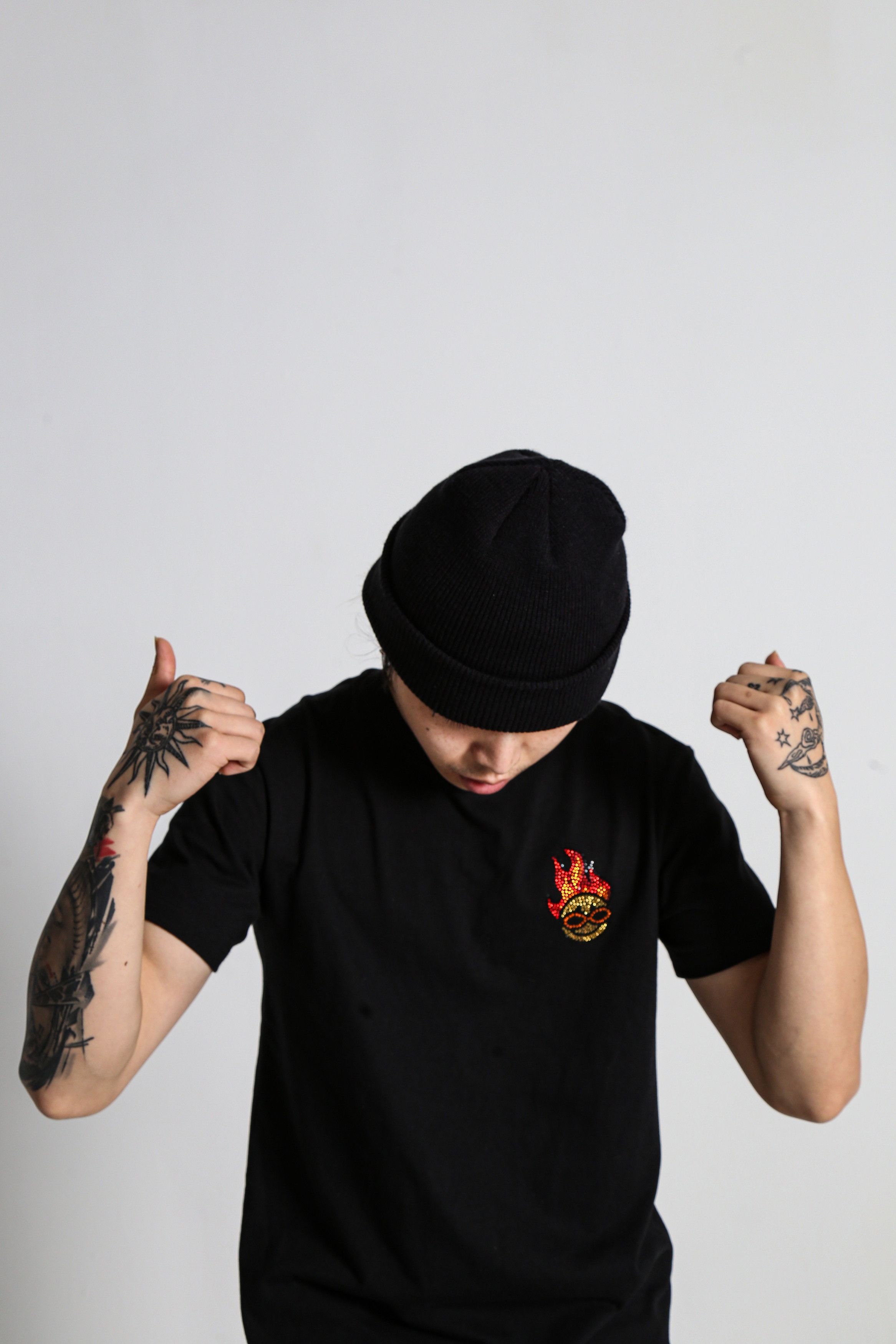 Supreme Flame logo Beanie Size ONE SIZE - 5 Thumbnail