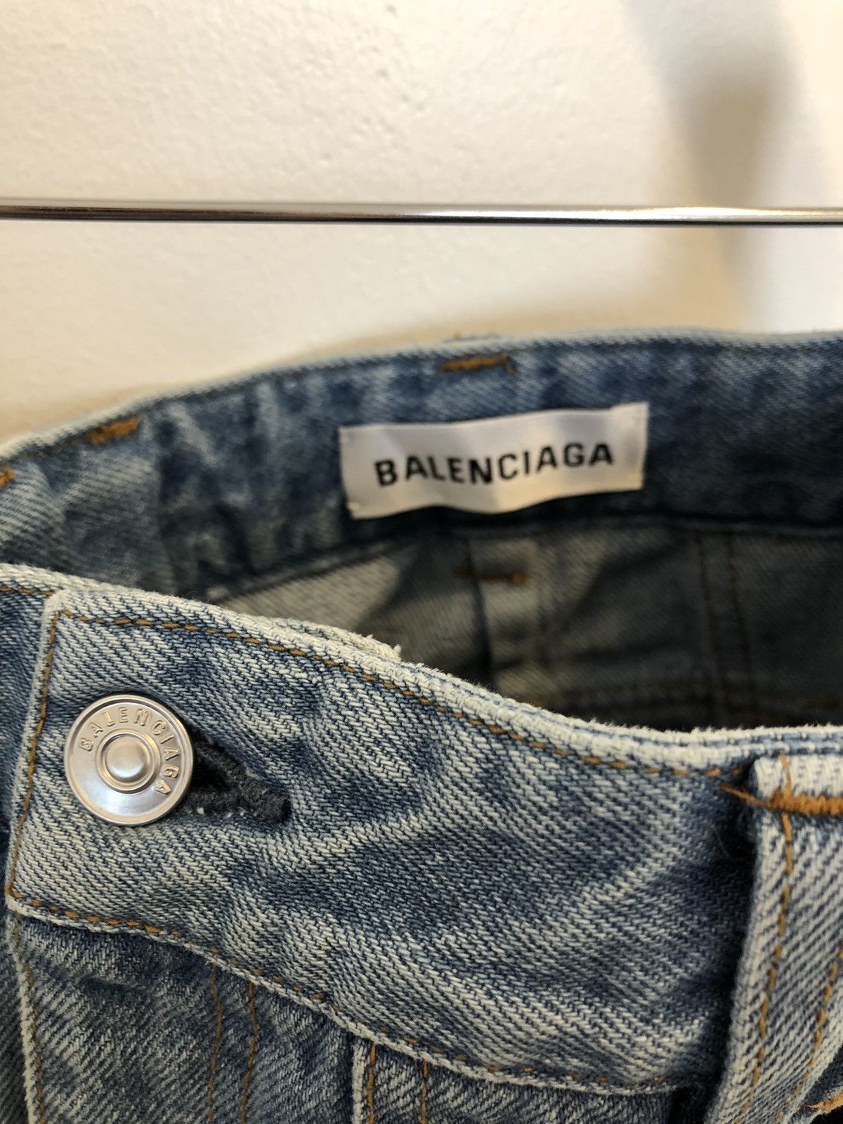 Balenciaga Balenciaga Multi pocket zip cargo jeans iconic Size US 32 / EU 48 - 6 Thumbnail