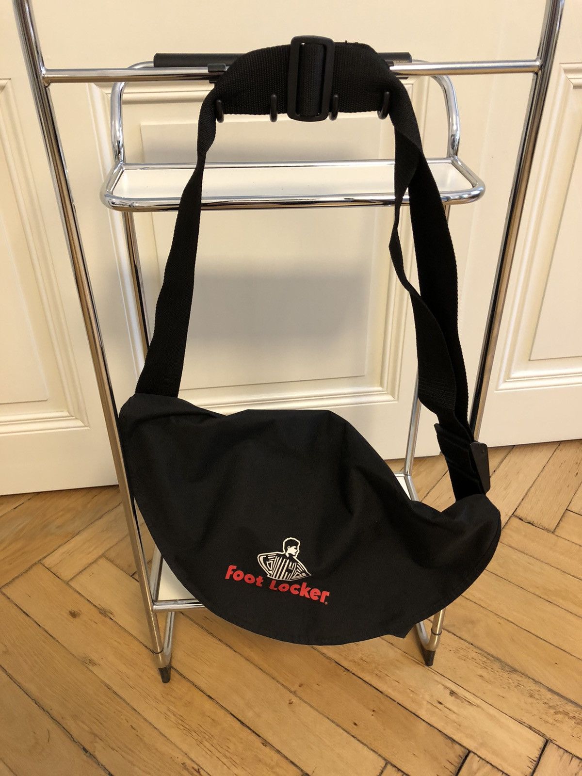 Foot Locker FOOT LOCKER RARE VINTAGE FANNY PACK BAG Size ONE SIZE - 1 Thumbnail