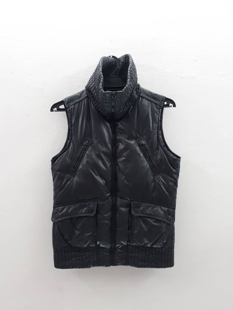 Tommy Hilfiger Tommy Hilfiger Vest Size M / US 6-8 / IT 42-44 - 1 Thumbnail