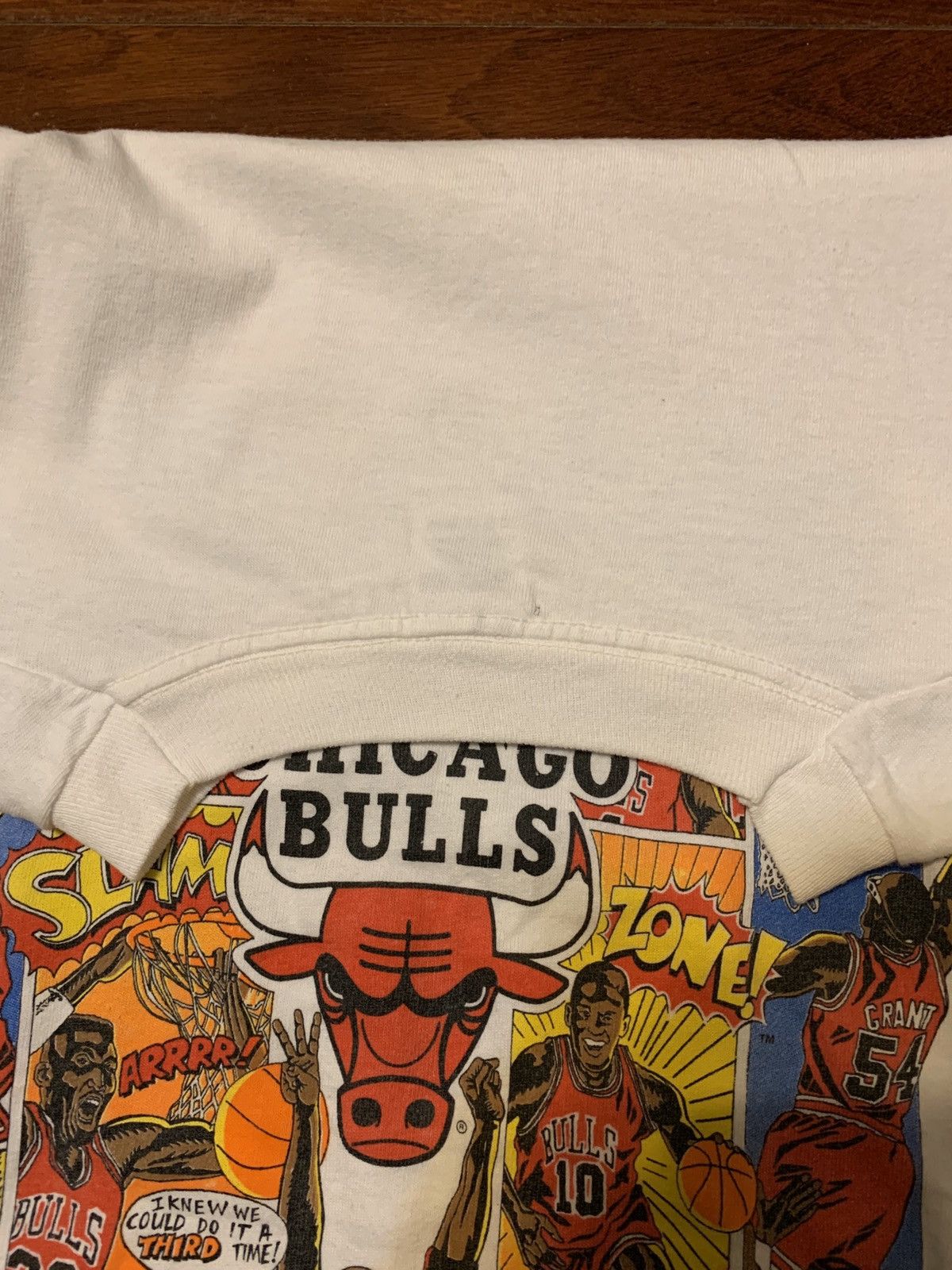 Fruit Of The Loom 1993 Bulls World Champs Caricature Tee Size US XL / EU 56 / 4 - 8 Thumbnail
