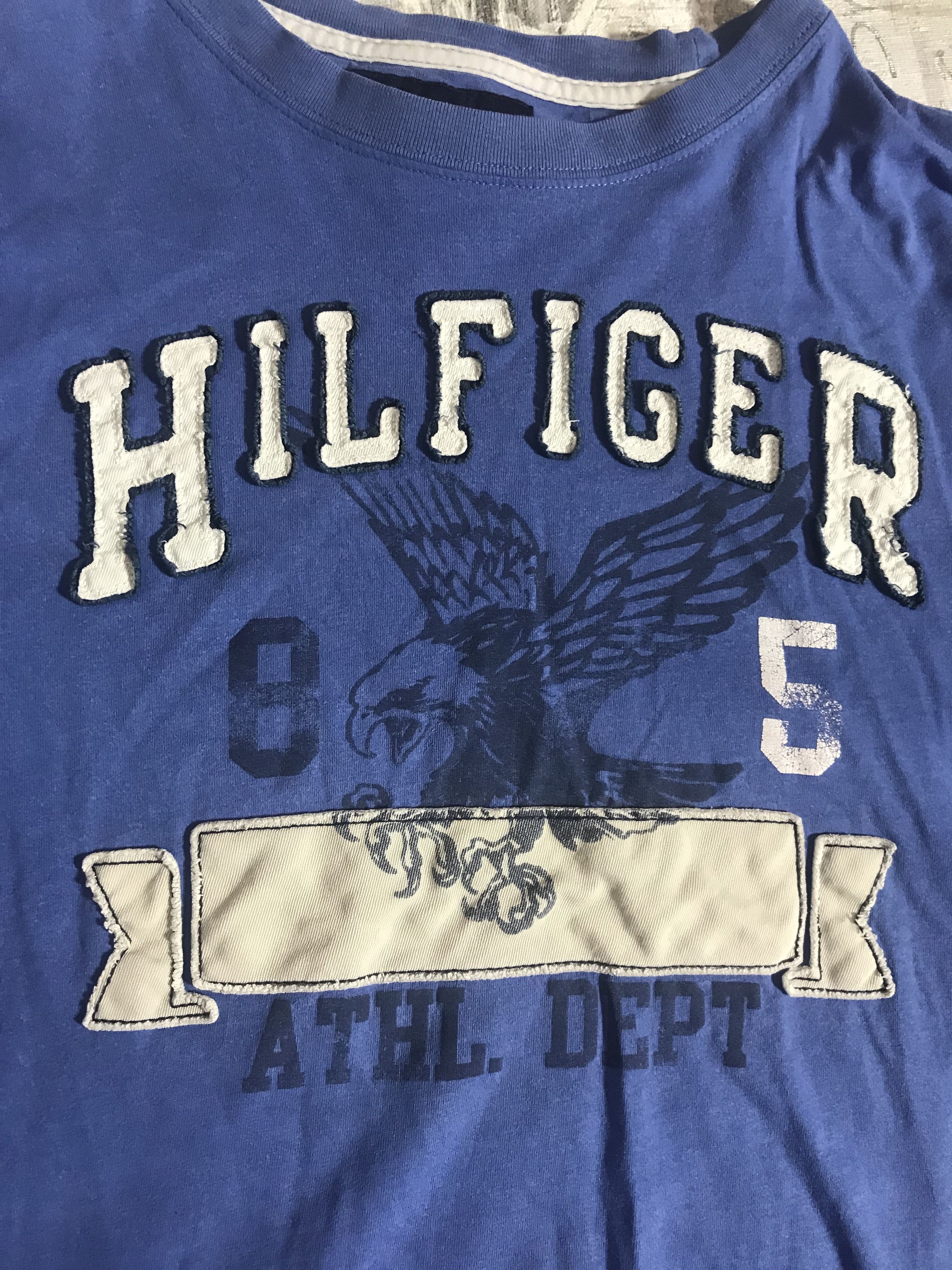 Tommy Hilfiger Tommy Hilfiger big logo tee Size US L / EU 52-54 / 3 - 3 Thumbnail