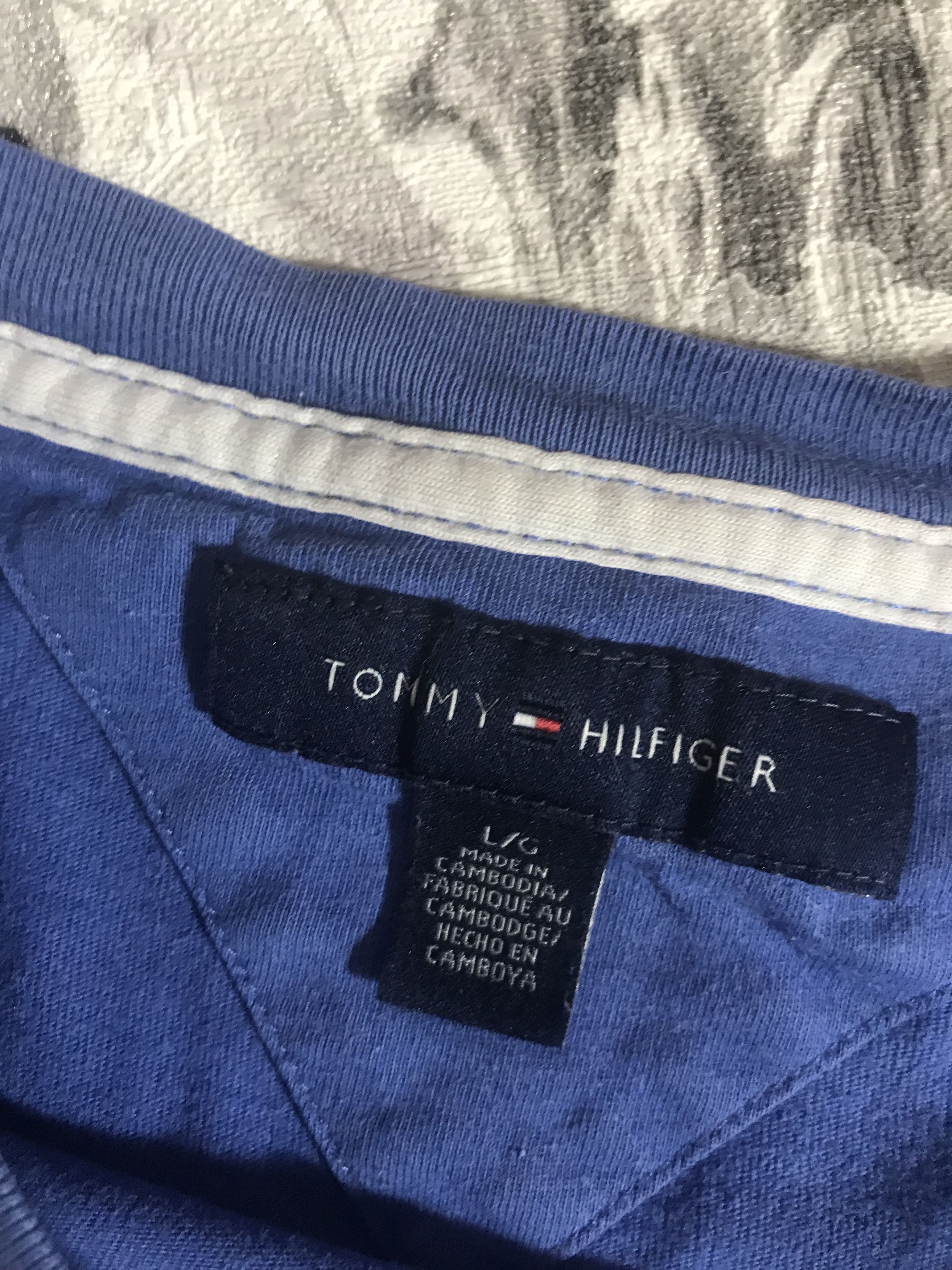 Tommy Hilfiger Tommy Hilfiger big logo tee Size US L / EU 52-54 / 3 - 7 Thumbnail