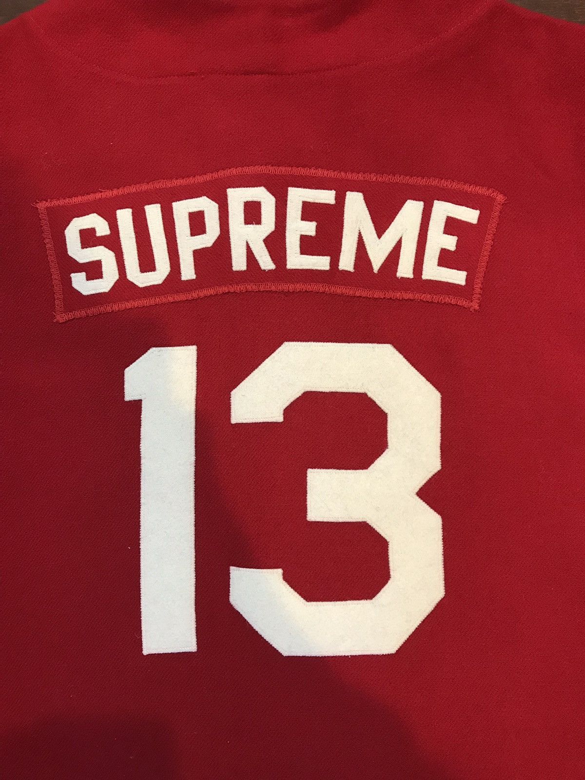 イ*ケ様 Supreme 2006 Hennessy Mitchell&Ness Supreme 2006 Hennessy Mitchell&Ness Jersey Large & 3 posters