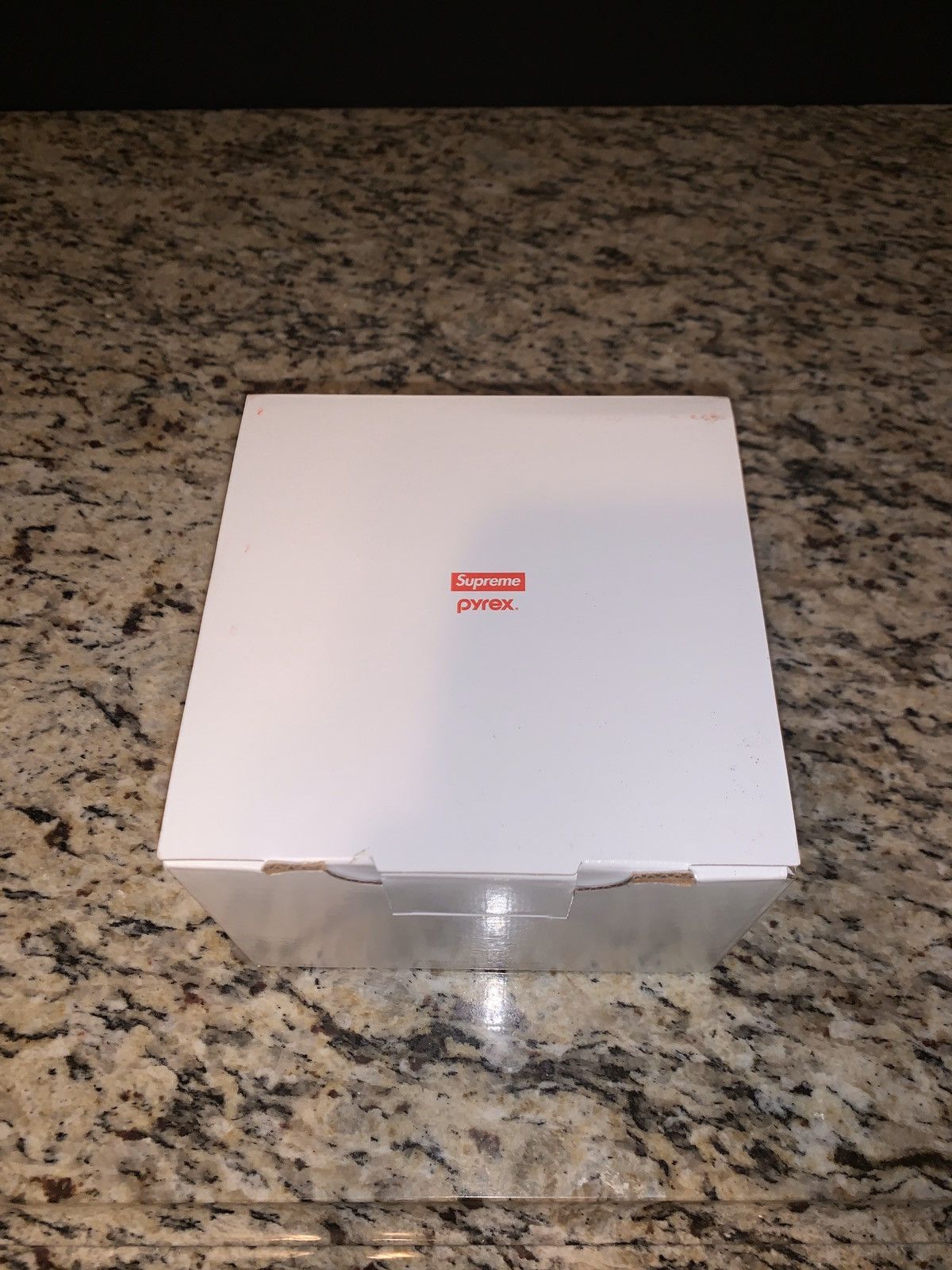 2 cup pyrex measuring cup with lid