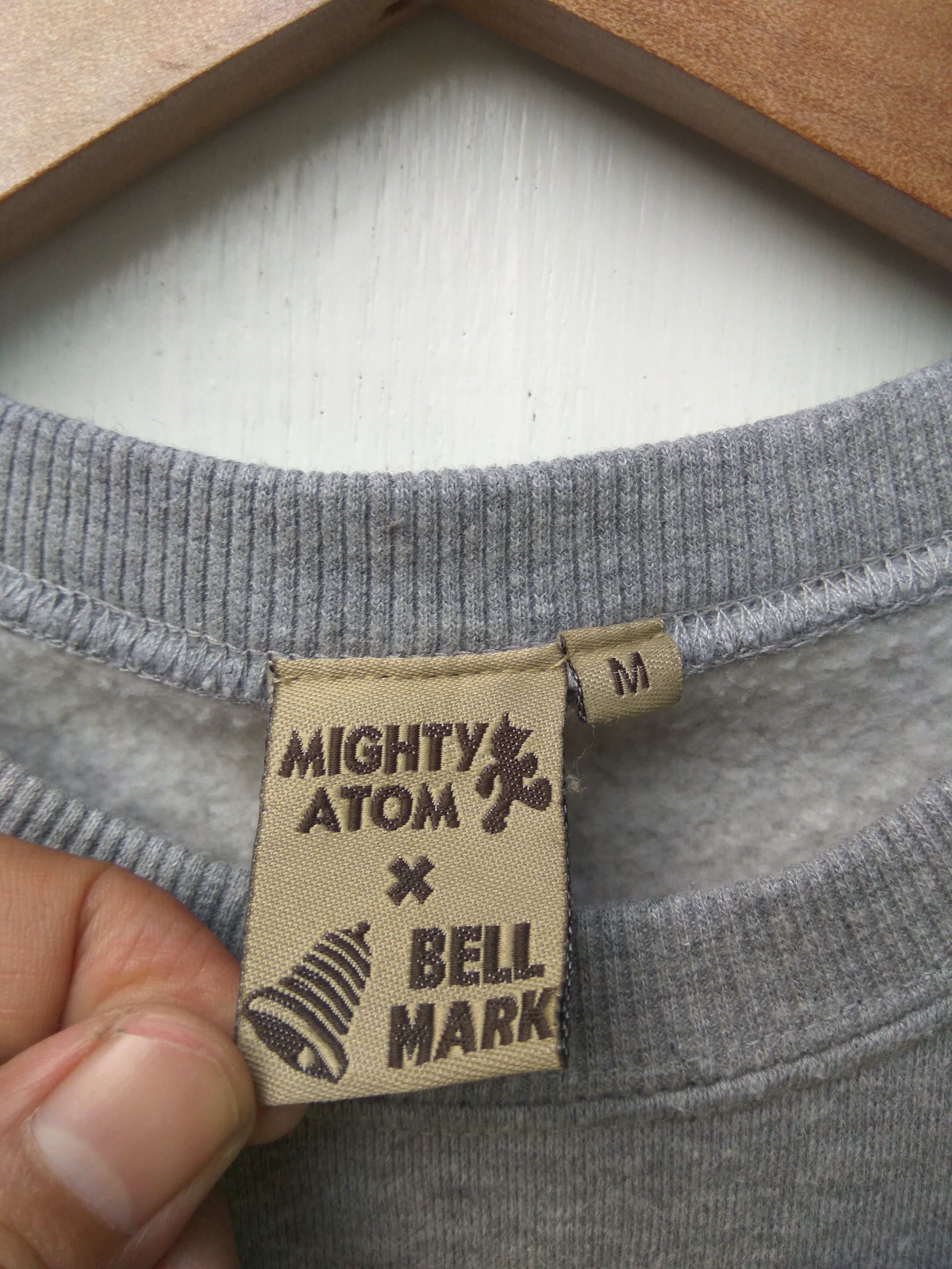 Anime Mighty Atom X Bell Mark sweatshirt Tezuka Production Size US M / EU 48-50 / 2 - 5 Thumbnail