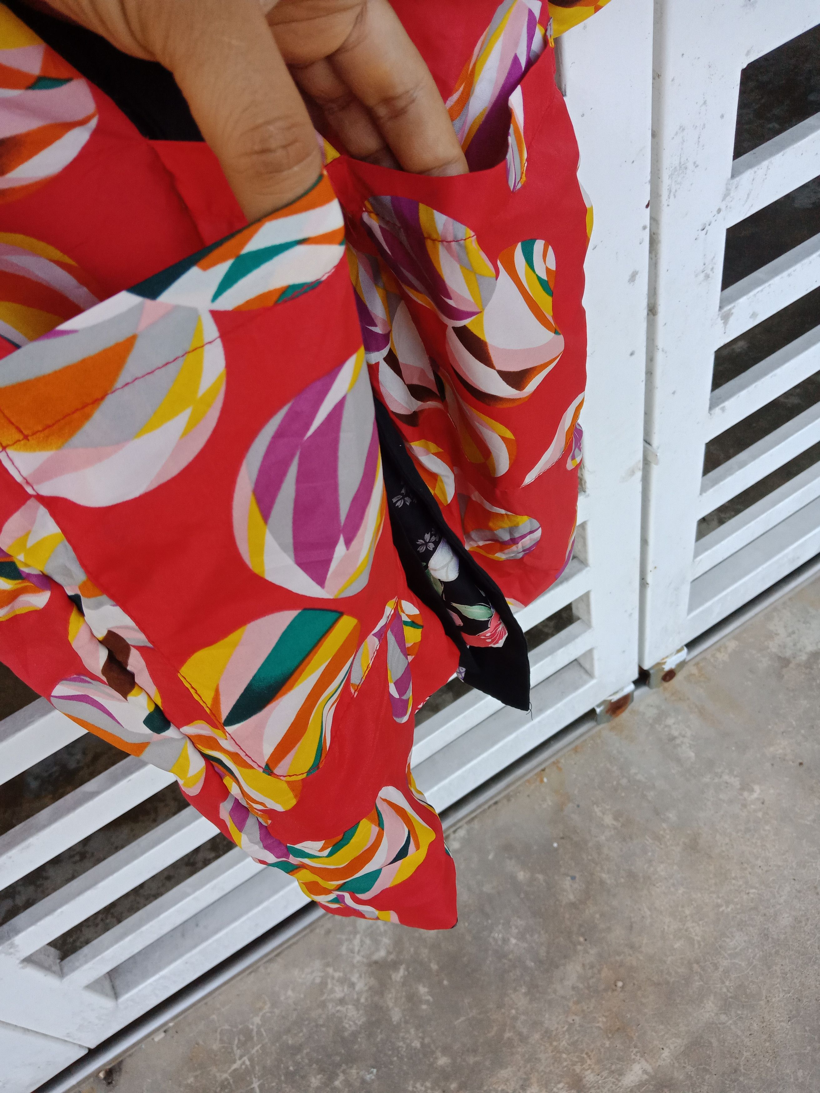 Japanese Brand Reversible Abstract Designs & Flowers Quilted Kimono Size US M / EU 48-50 / 2 - 6 Thumbnail