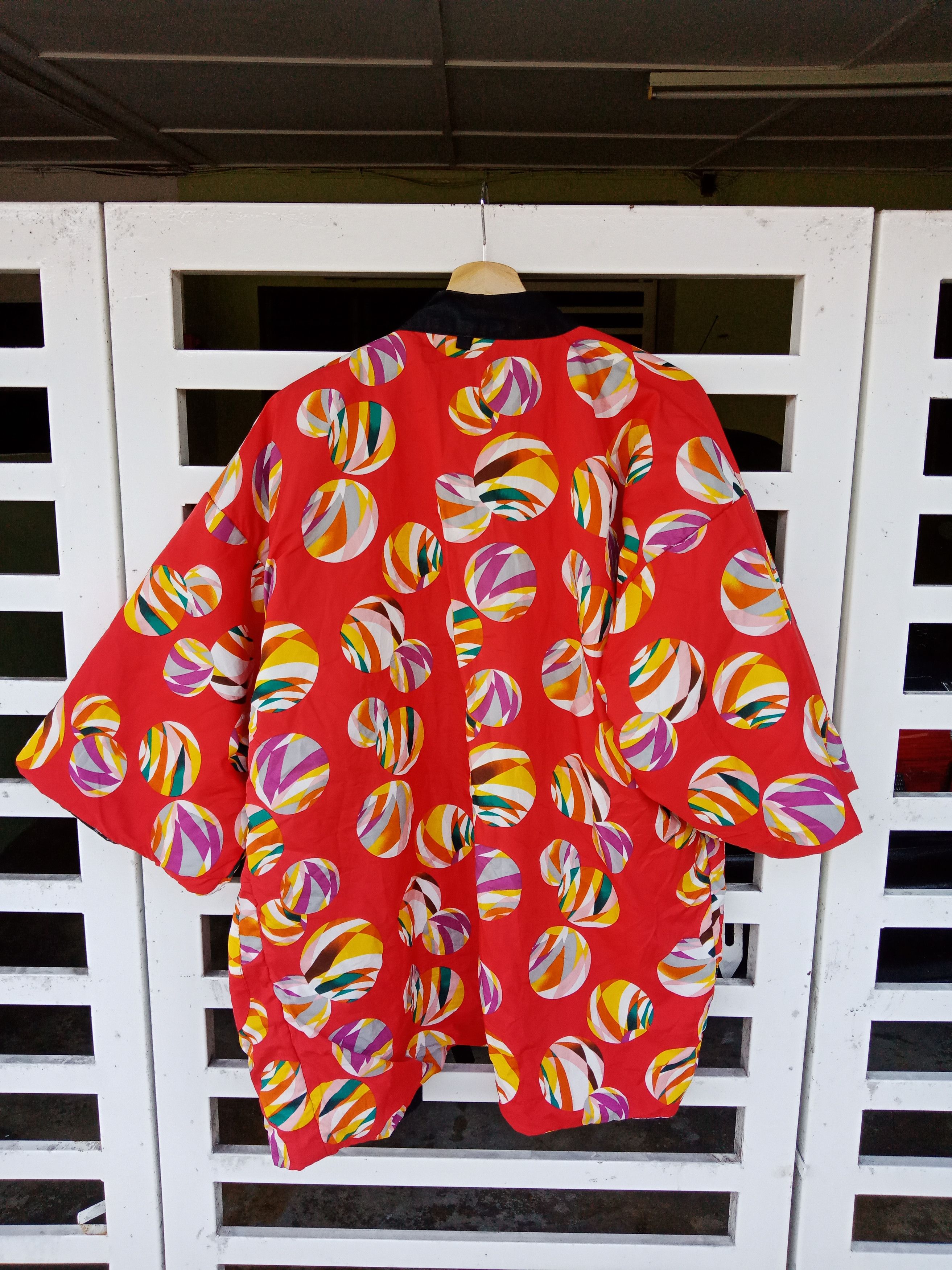 Japanese Brand Reversible Abstract Designs & Flowers Quilted Kimono Size US M / EU 48-50 / 2 - 3 Thumbnail