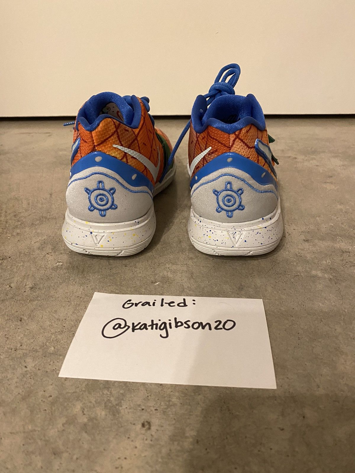 Nike Spongebob Squarepants x Kyrie 5 “Pineapple House” Size 6.5 Size US 6.5 / EU 39-40 - 4 Thumbnail