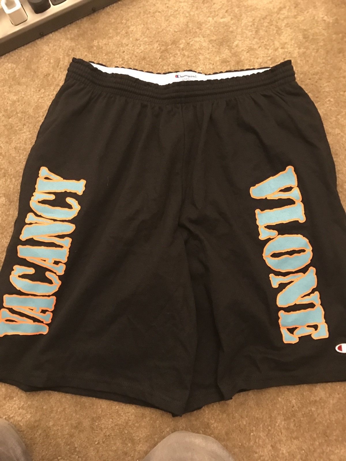 Vlone store champion shorts