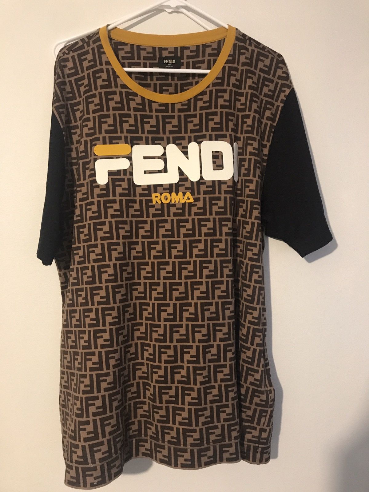 Fendi Fendi Roma t shirt Size US XL / EU 56 / 4 - 1 Thumbnail