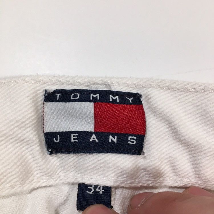 Tommy Hilfiger × Vintage Vintage Tommy Hilfiger White Denim Shorts Size US 34 / EU 50 - 4 Thumbnail