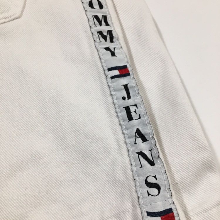 Tommy Hilfiger × Vintage Vintage Tommy Hilfiger White Denim Shorts Size US 34 / EU 50 - 3 Thumbnail