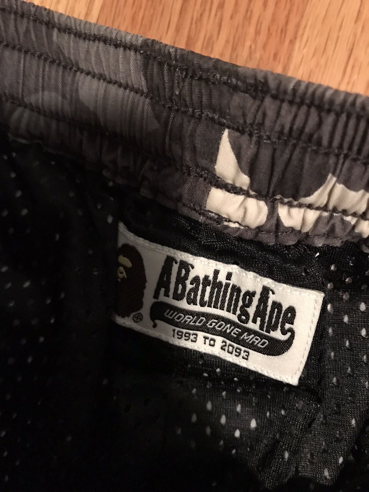Bape Bape GLOW IN DARK Camo Shorts PONR Medium Size US 32 / EU 48 - 3 Thumbnail