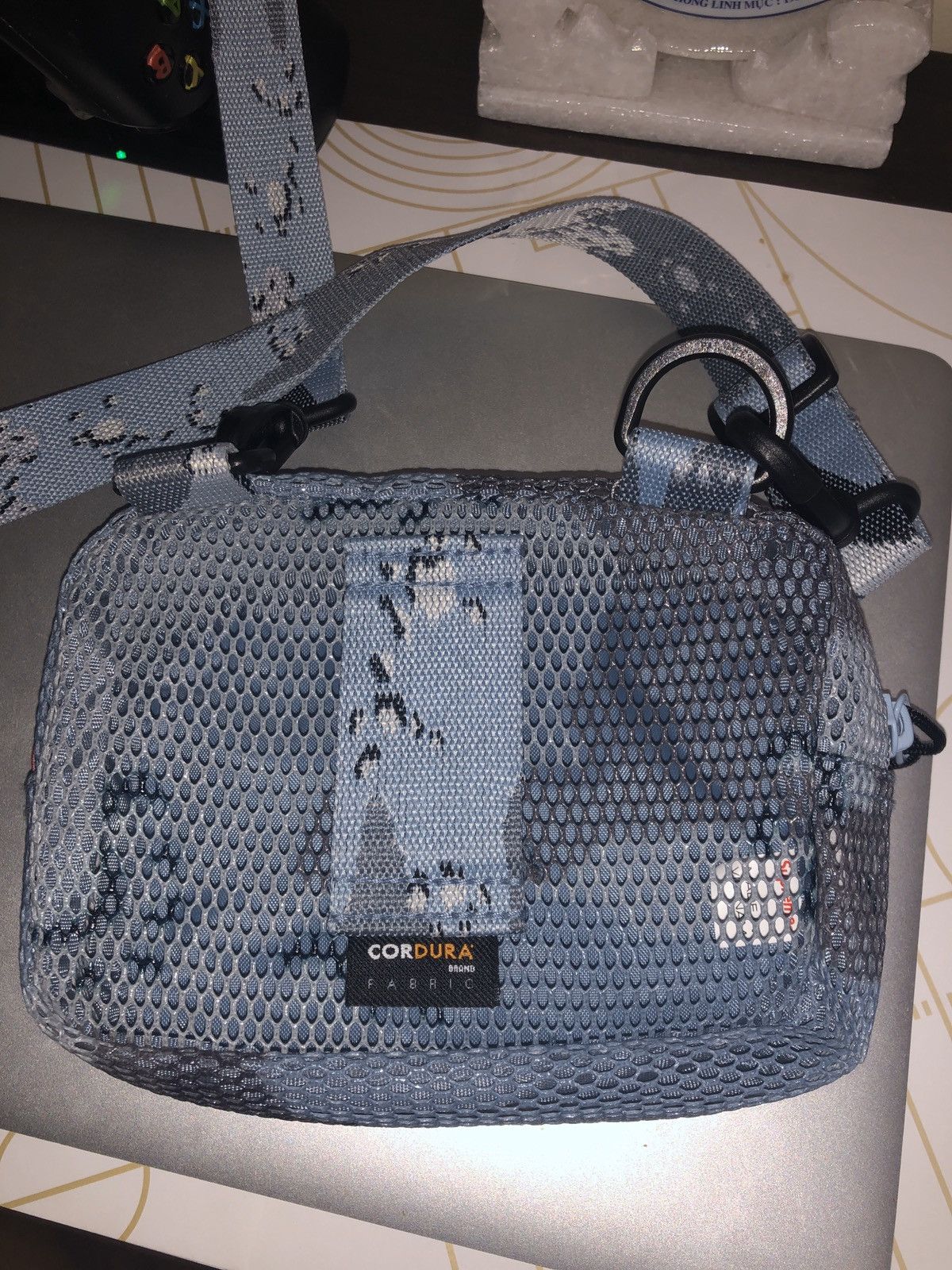 Supreme Supreme Logo Shoulder Bag (Blue Camo) SS20 Size ONE SIZE - 2 Thumbnail