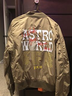 Black leather jacket of Travis Scott in Travis Scott - SICKO MODE