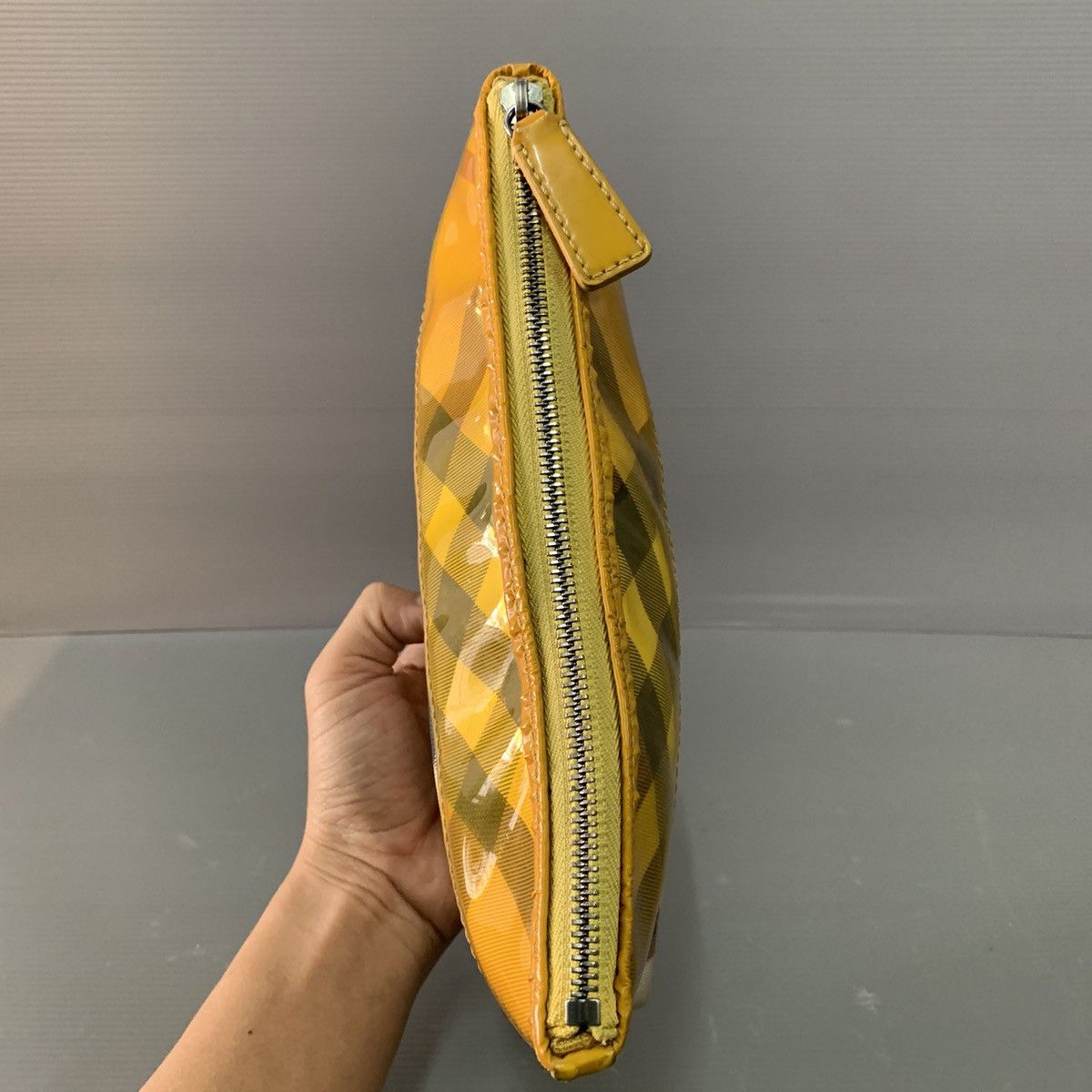 Burberry Burberry Pouch Clutch Bag Size ONE SIZE - 5 Thumbnail