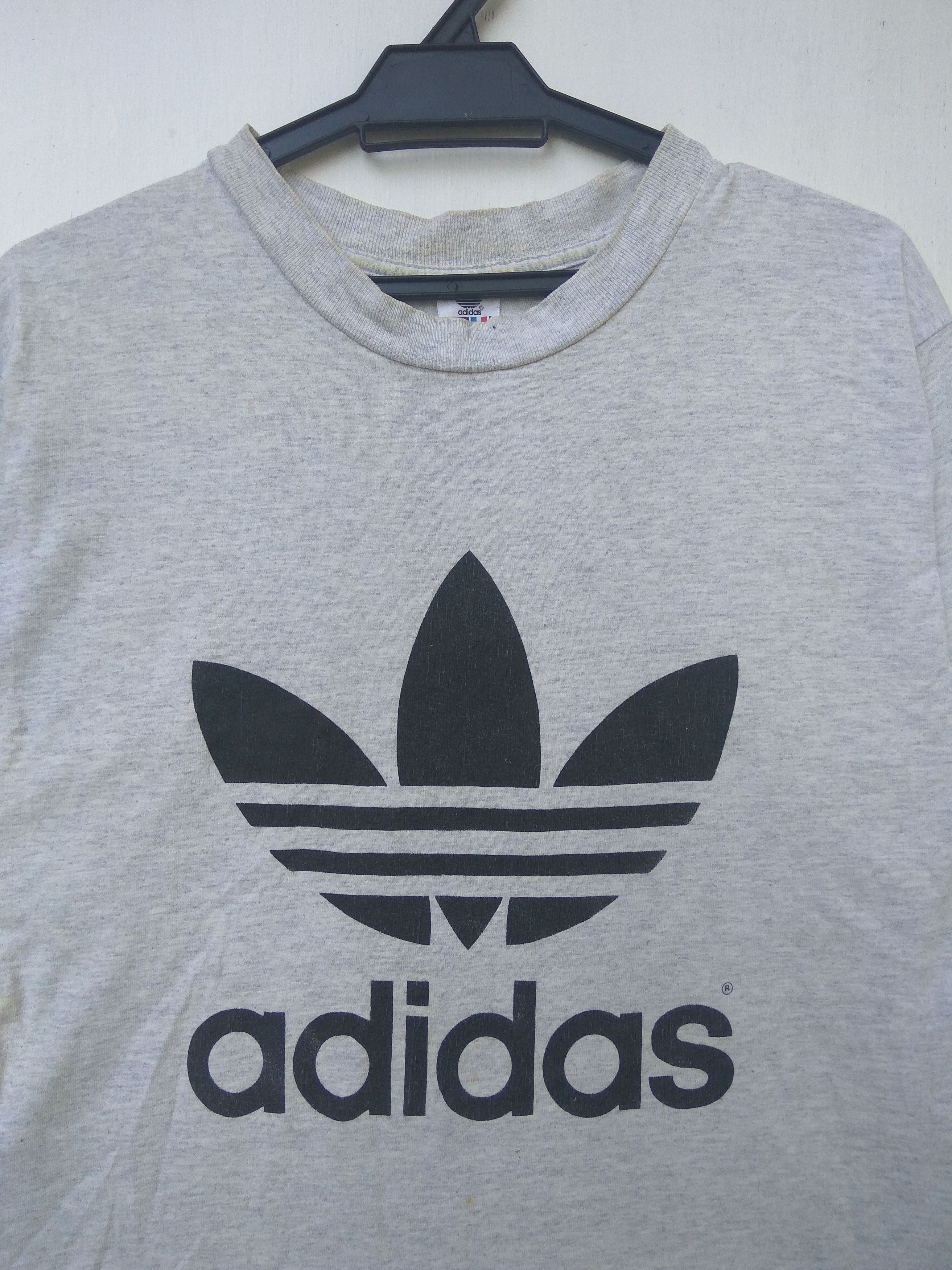Adidas 🔥 Vintage 90s Vintage Adidas Big Logo T-Shirt made in Usa Size US M / EU 48-50 / 2 - 3 Thumbnail