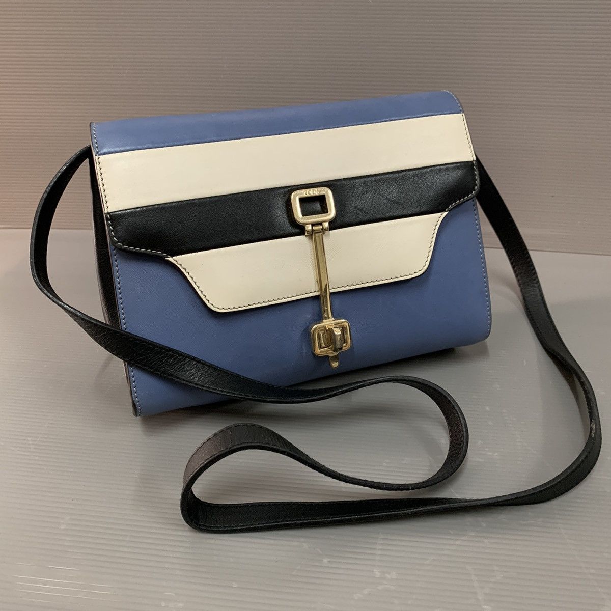 Tod's Tods Leather Slingbag Size ONE SIZE - 3 Thumbnail