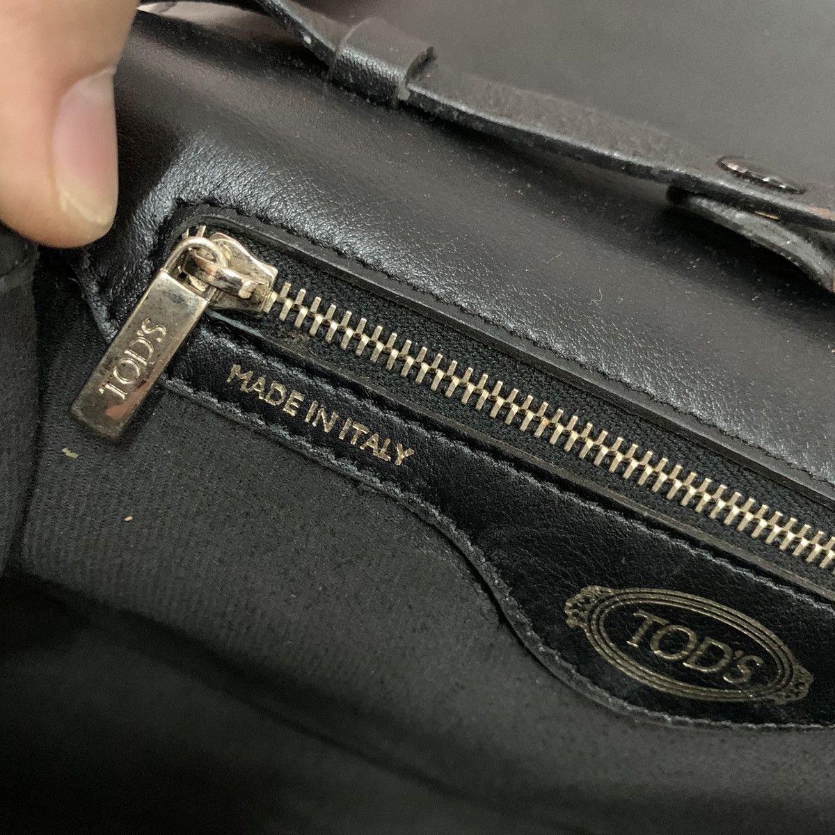 Tod's Tods Leather Slingbag Size ONE SIZE - 8 Thumbnail