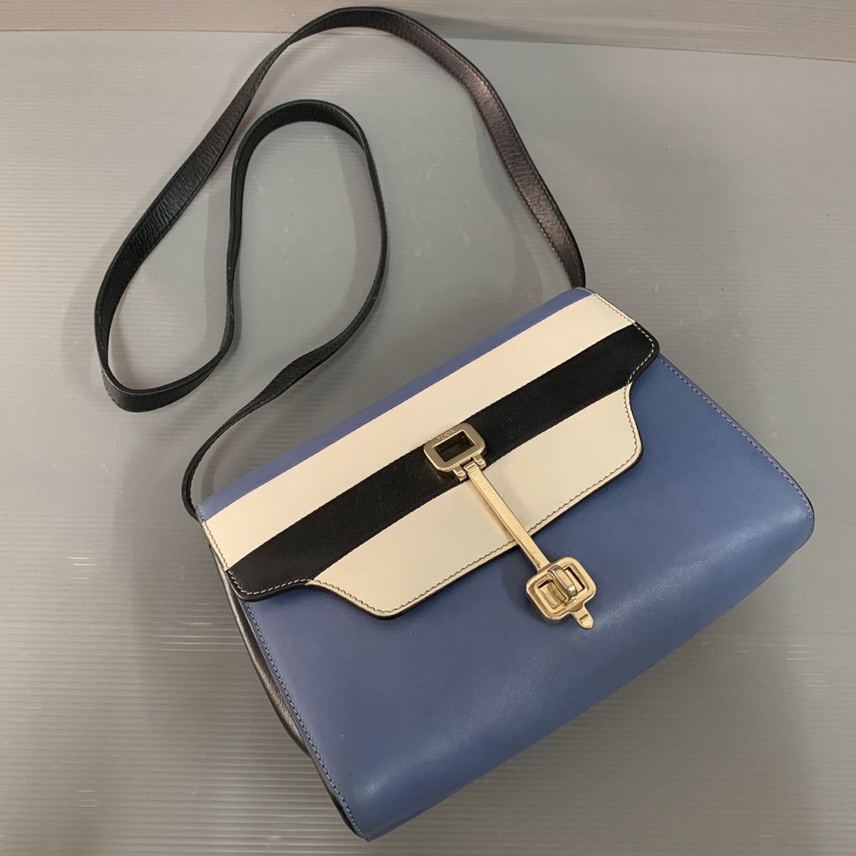 Tod's Tods Leather Slingbag Size ONE SIZE - 6 Thumbnail