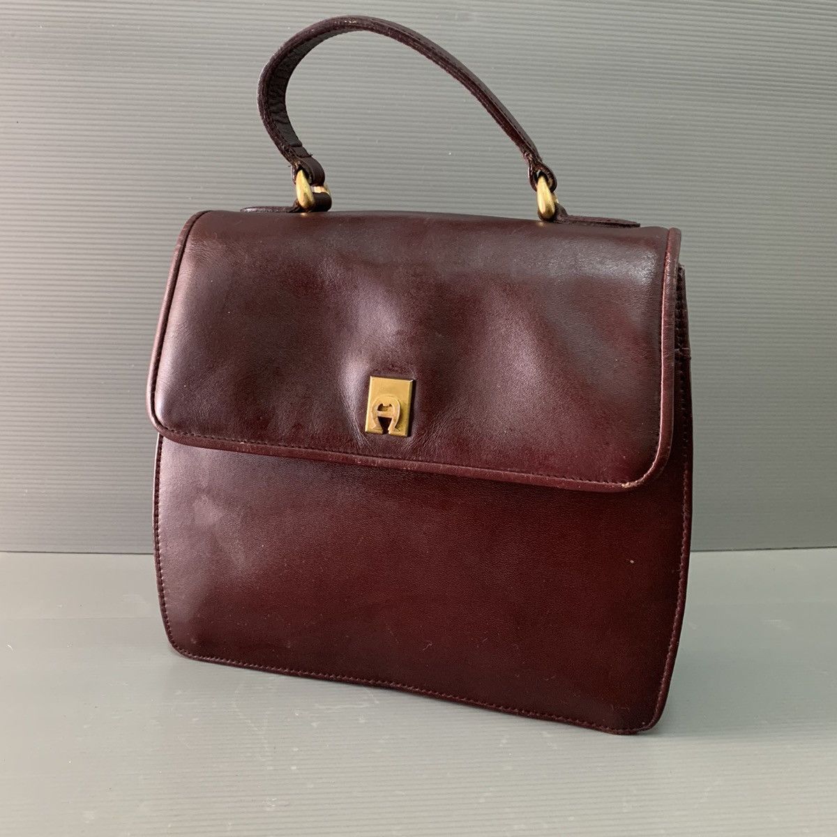 Aigner Aigner Leather Handbag Size ONE SIZE - 2 Thumbnail