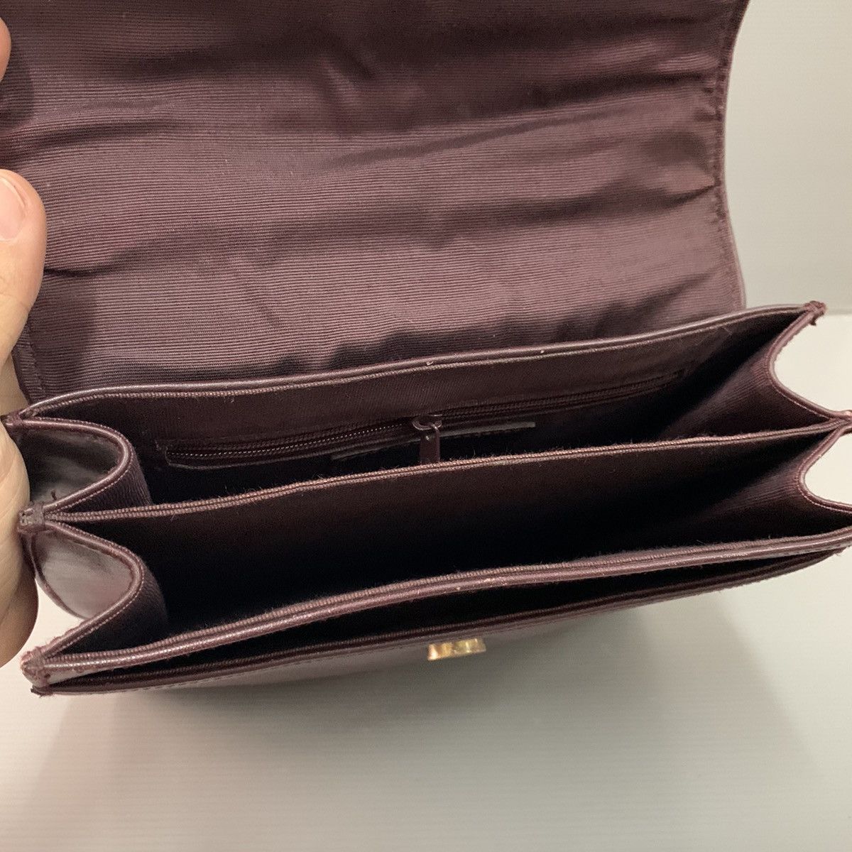 Aigner Aigner Leather Handbag Size ONE SIZE - 10 Thumbnail