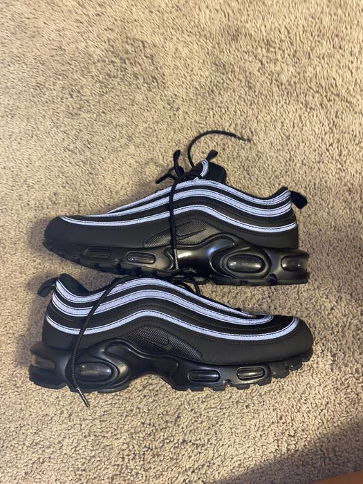 Air max plus on sale 97 black metallic gold