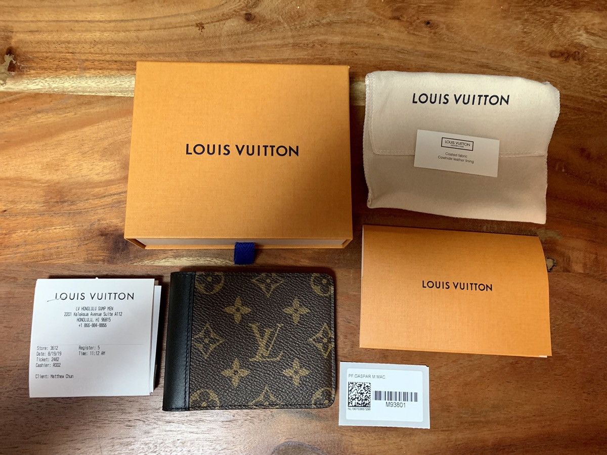 Shop Louis Vuitton Lvxnba Multiple Wallet (M80624, M80624) by