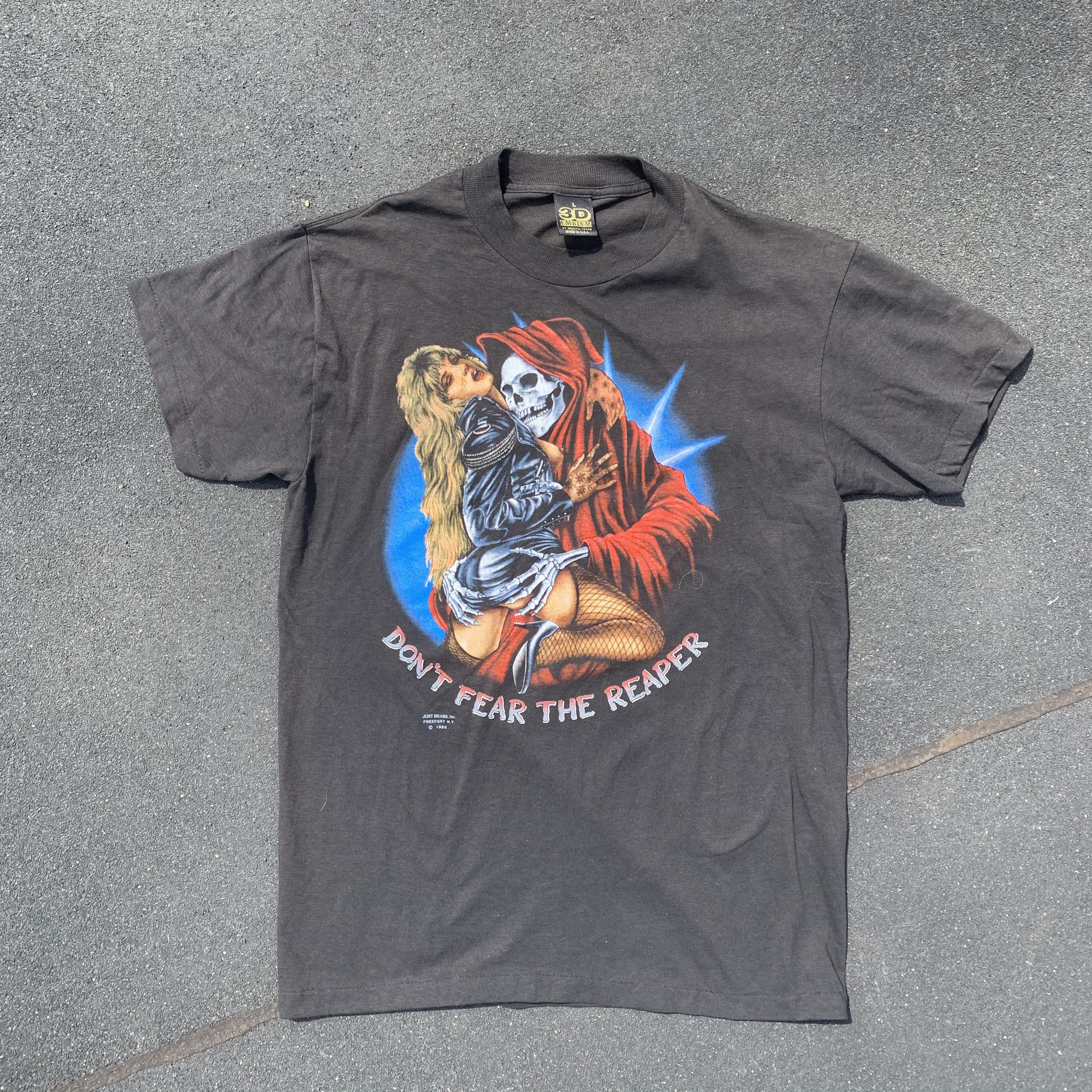 Vintage 1989 Don't Fear the Reaper 3D Emblem T-shirt / 90s Graphic