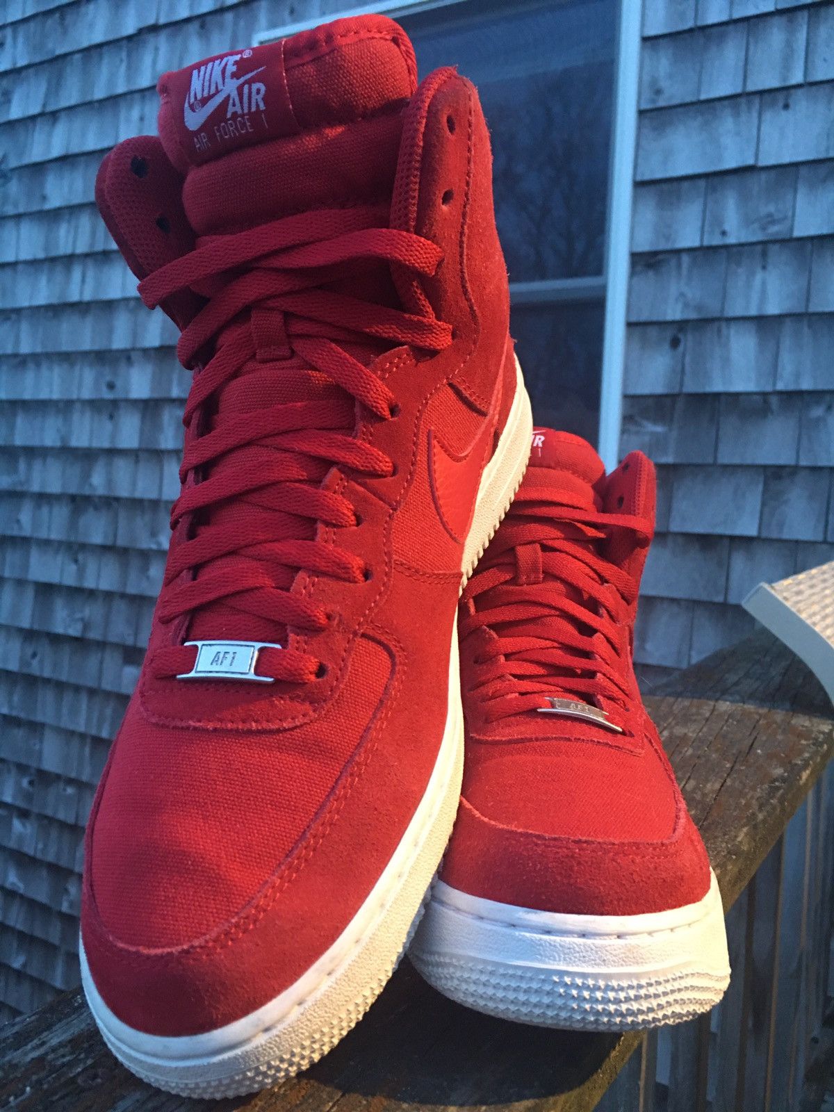 Nike air force 1 high red suede best sale