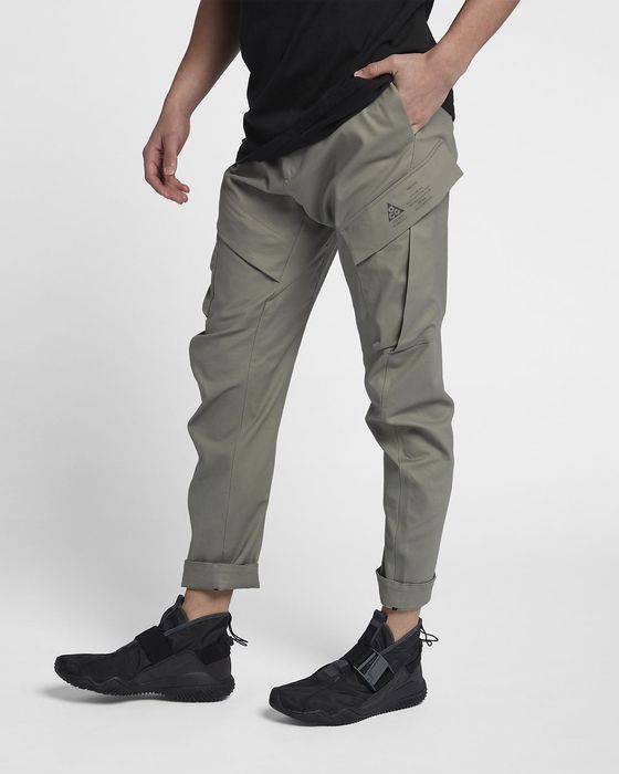nikelab acg cargos