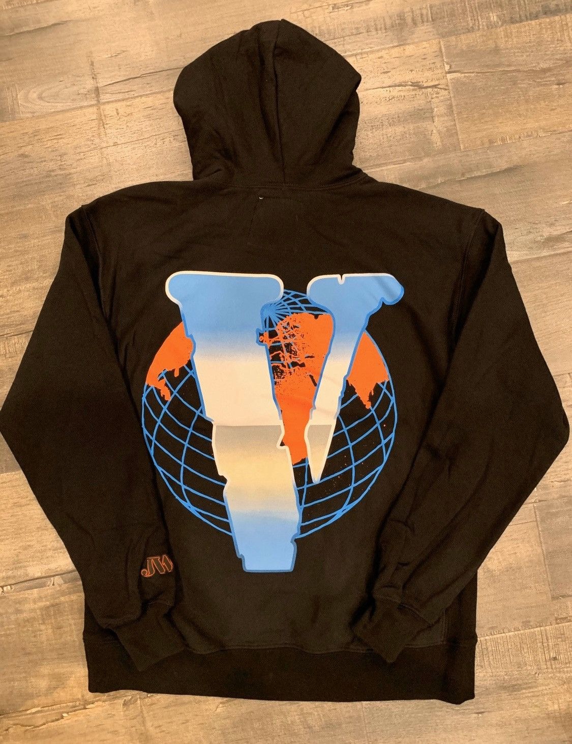 Vlone Vlone x Juice Wrld Globe Hoodie XL | Grailed