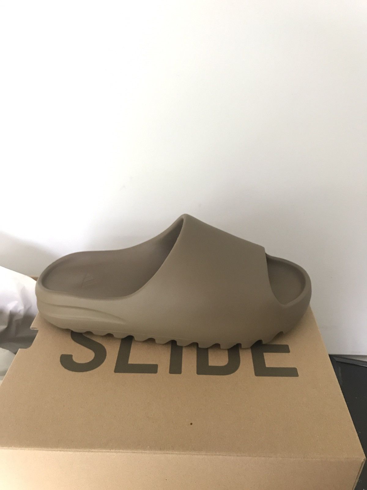 Adidas yeezy slide on sale earth brown US 11