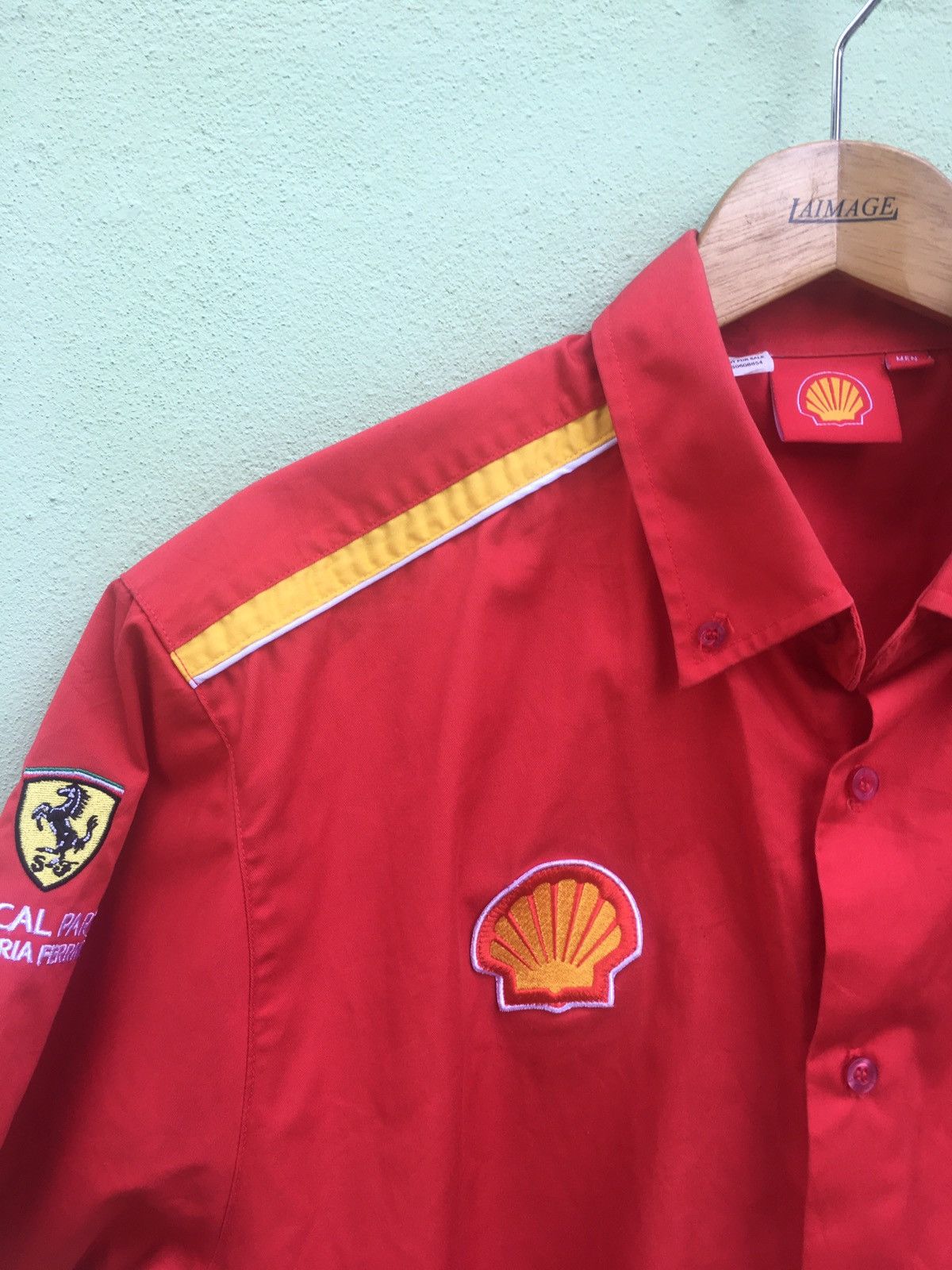 Vintage Vintage Shell Ferrari Button Down Embroided Shirt Size US M / EU 48-50 / 2 - 1 Thumbnail