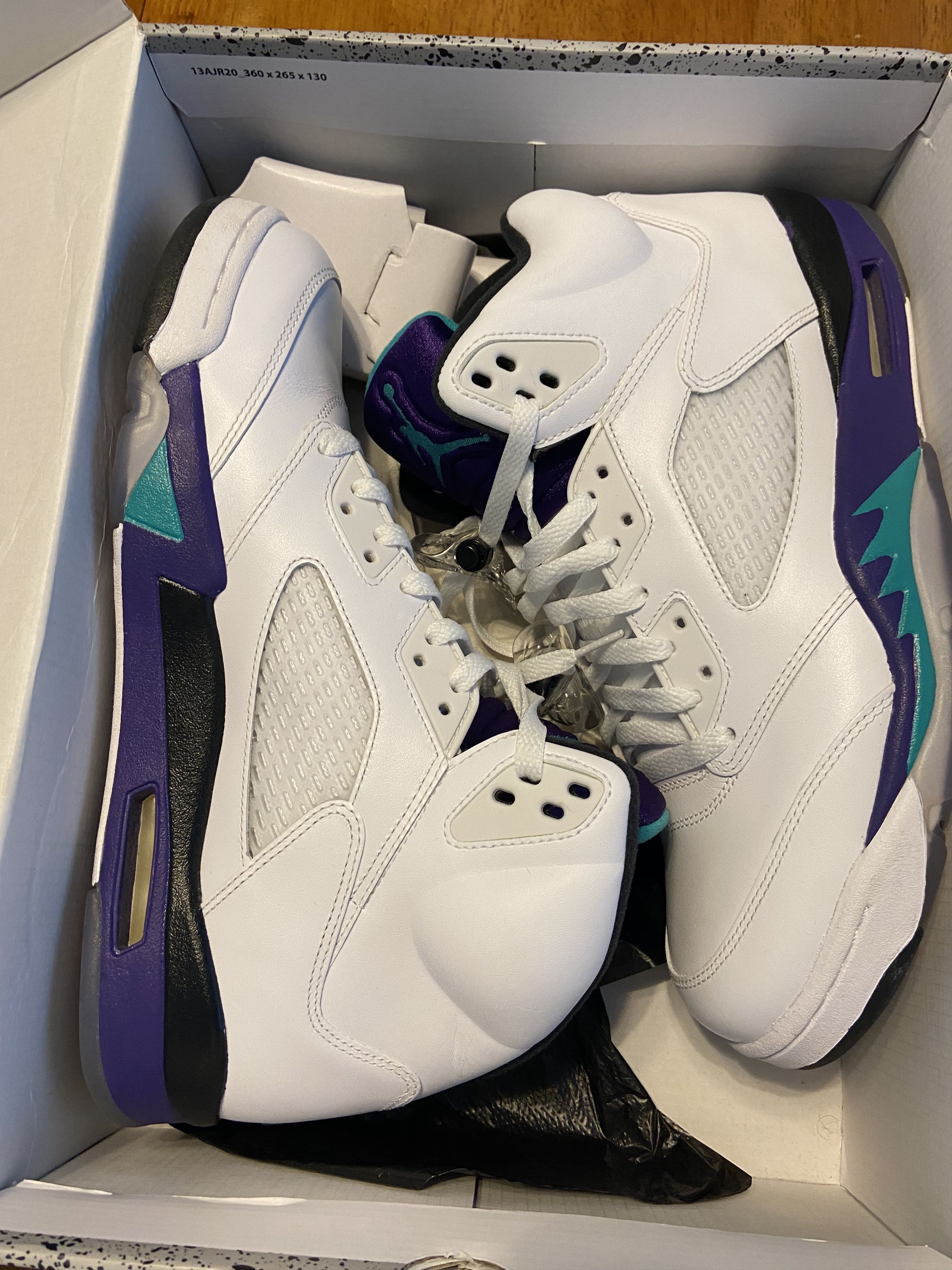 NIKE AIR JORDAN GRAPE 5 V SIZE 11.5