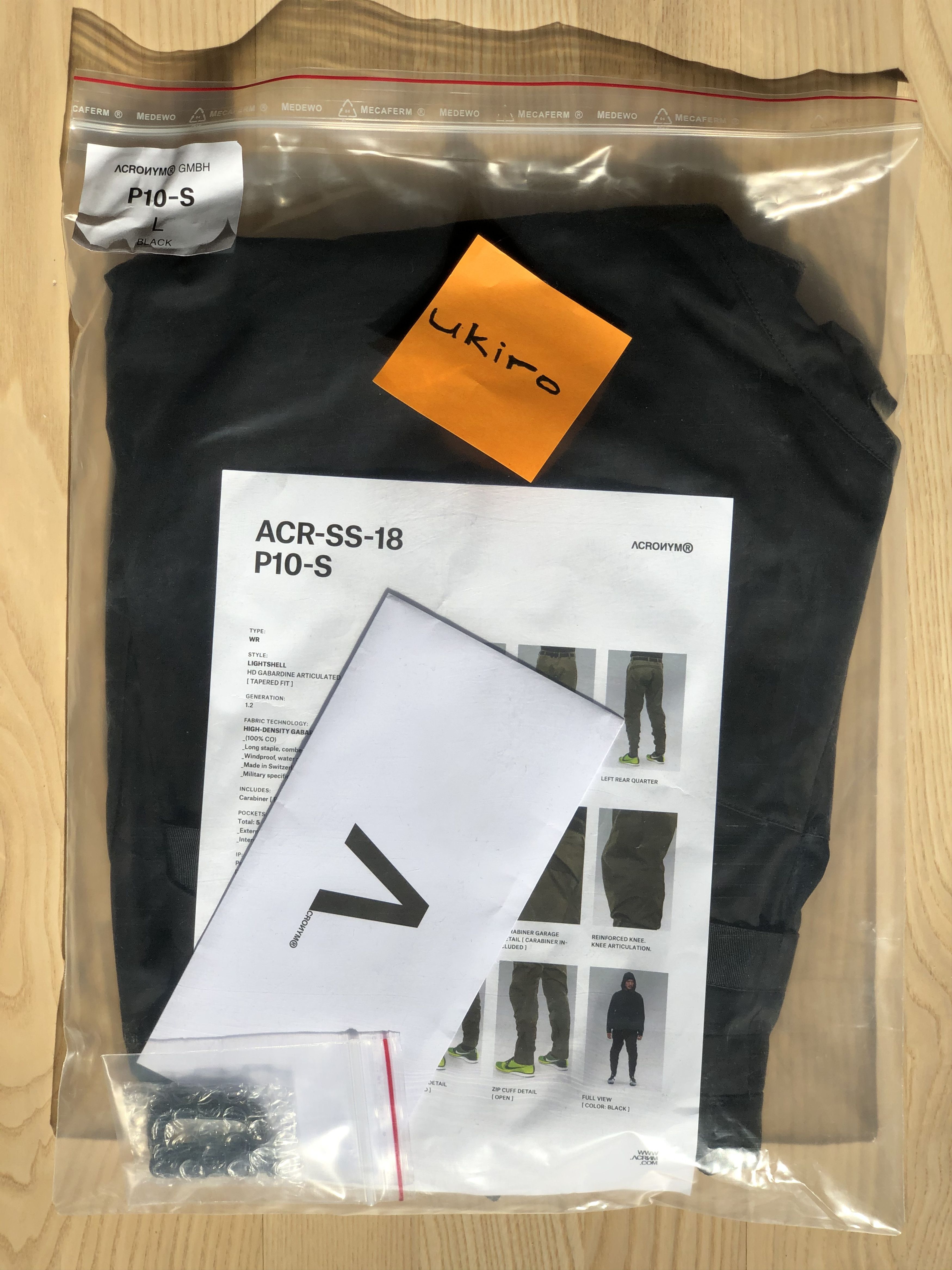 Acronym P10-S Black size L mint condition