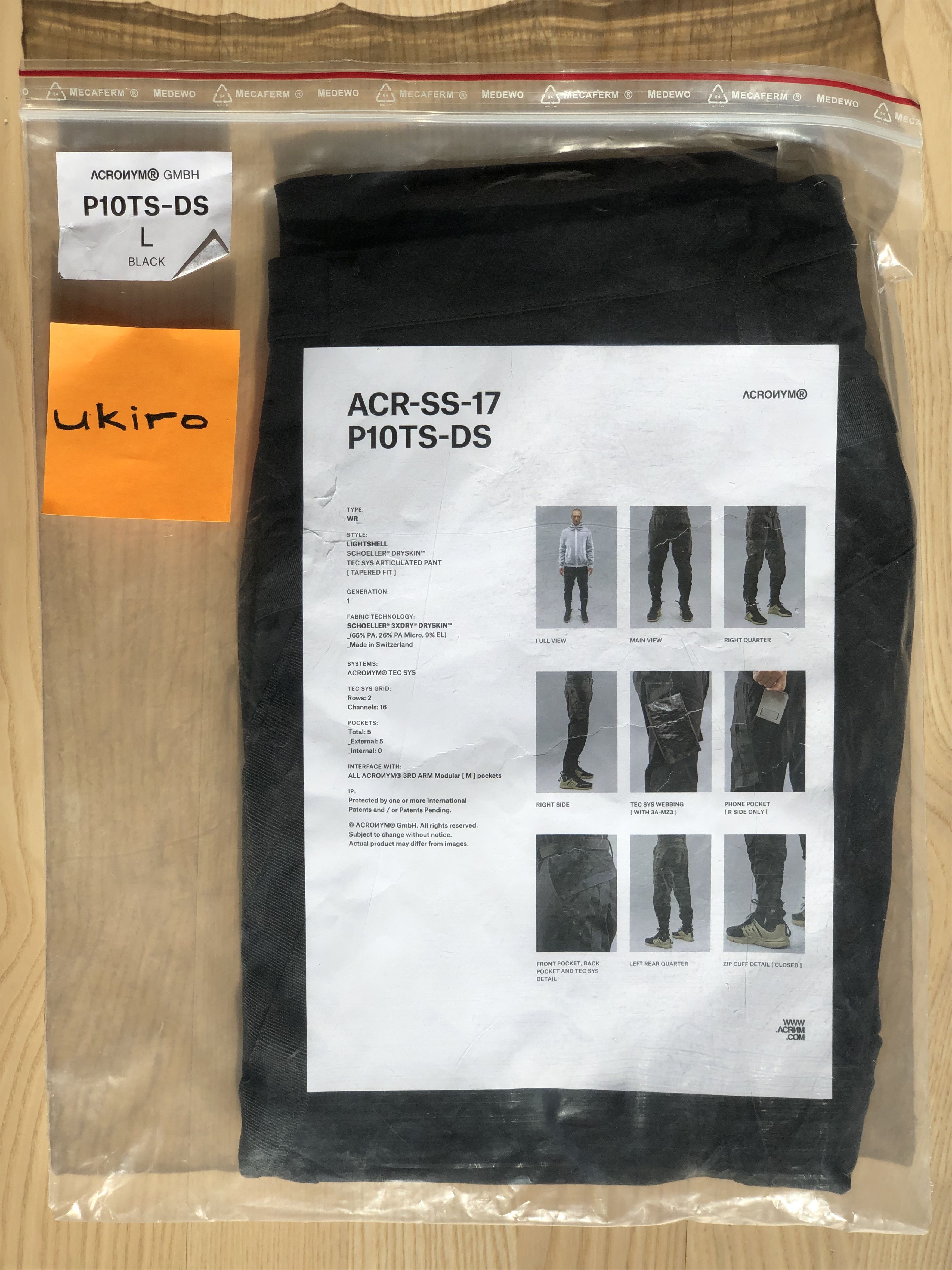 Acronym P10TS-DS size L mint condition