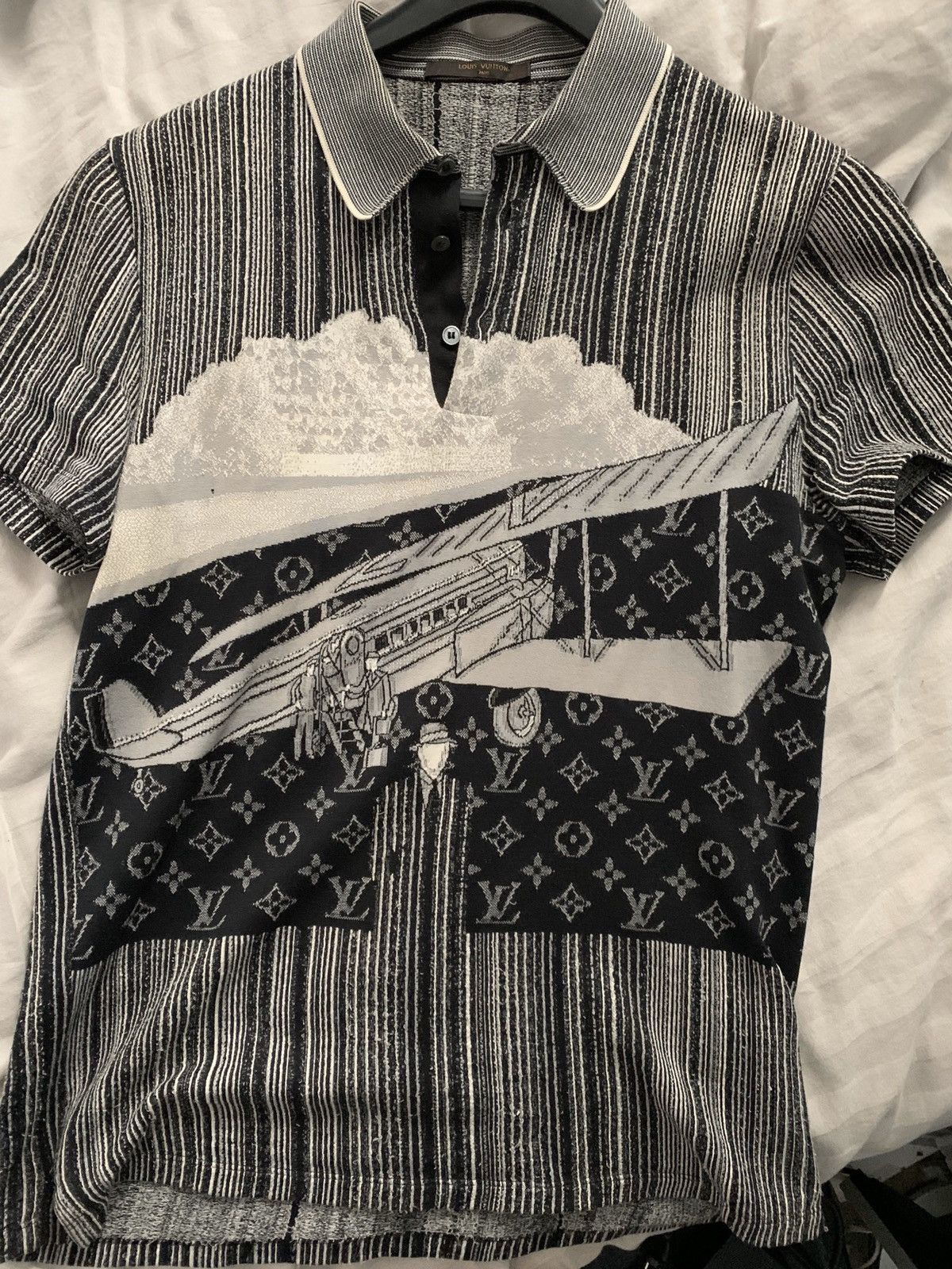 Louis Vuitton Louis Vuitton Nouvelle Horizon polo size medium Size US M / EU 48-50 / 2 - 1 Thumbnail