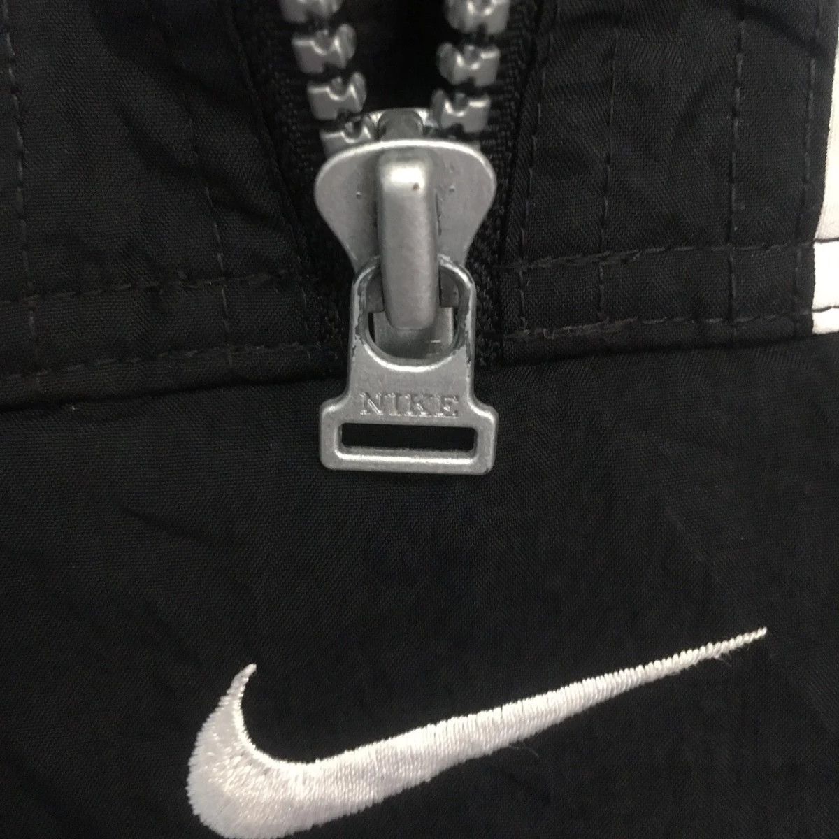Nike × Vintage Vintage 90s Nike half zipper light jacket small logo Size US XL / EU 56 / 4 - 9 Thumbnail