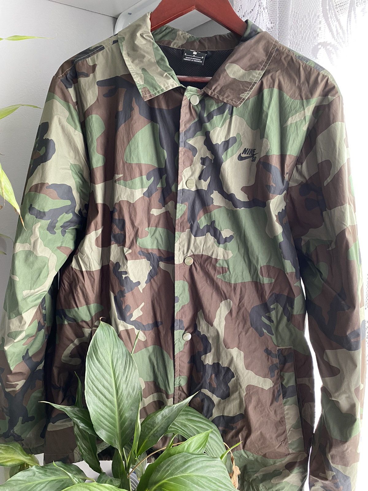 Nike sb coach jacket camo best sale