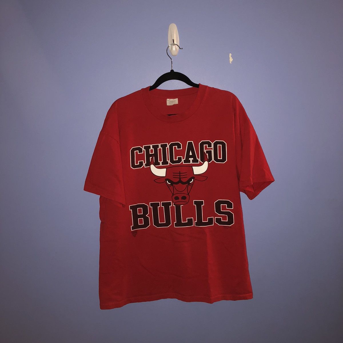 Vintage 90s Hanes Heavyweight Chicago Bulls Tee size XL
