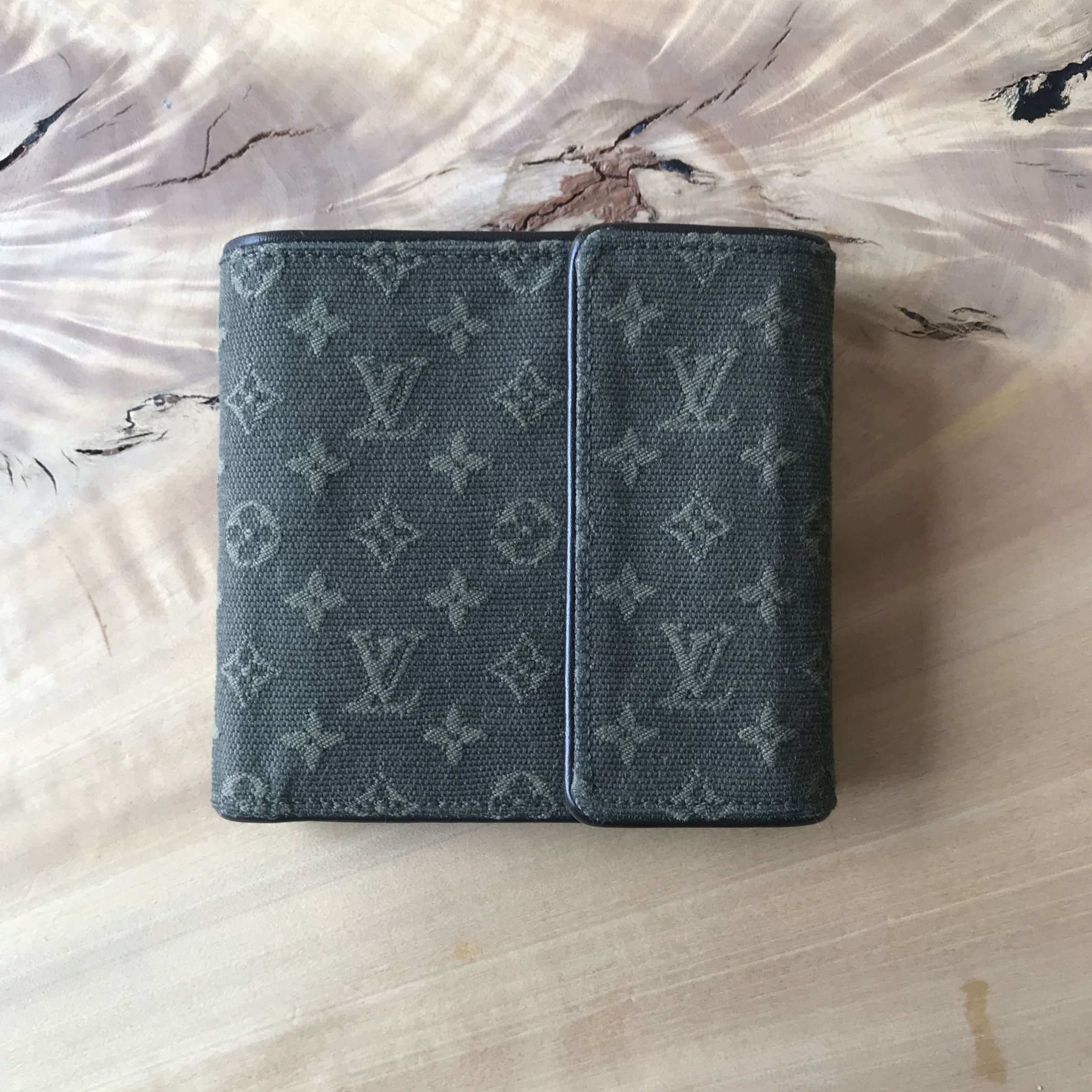 Louis Vuitton LOUIS VUITTON Blue Denim Monogram Denim Wallet Size ONE SIZE - 1 Thumbnail
