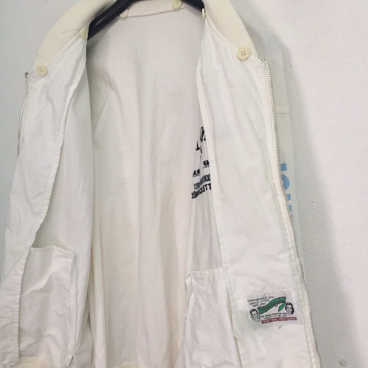 Japanese Brand Upright Champion Sans Rival White Outerwear Jacket Size US L / EU 52-54 / 3 - 21 Thumbnail