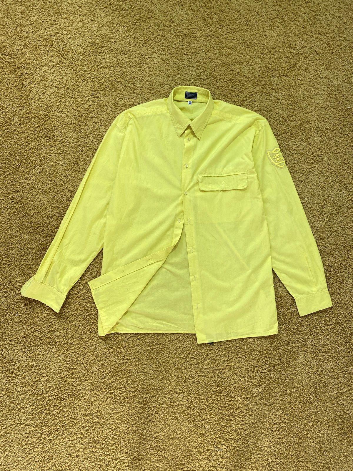 Versace × Versus × Vintage Versus Versace yellow shirt Size US M / EU 48-50 / 2 - 2 Thumbnail