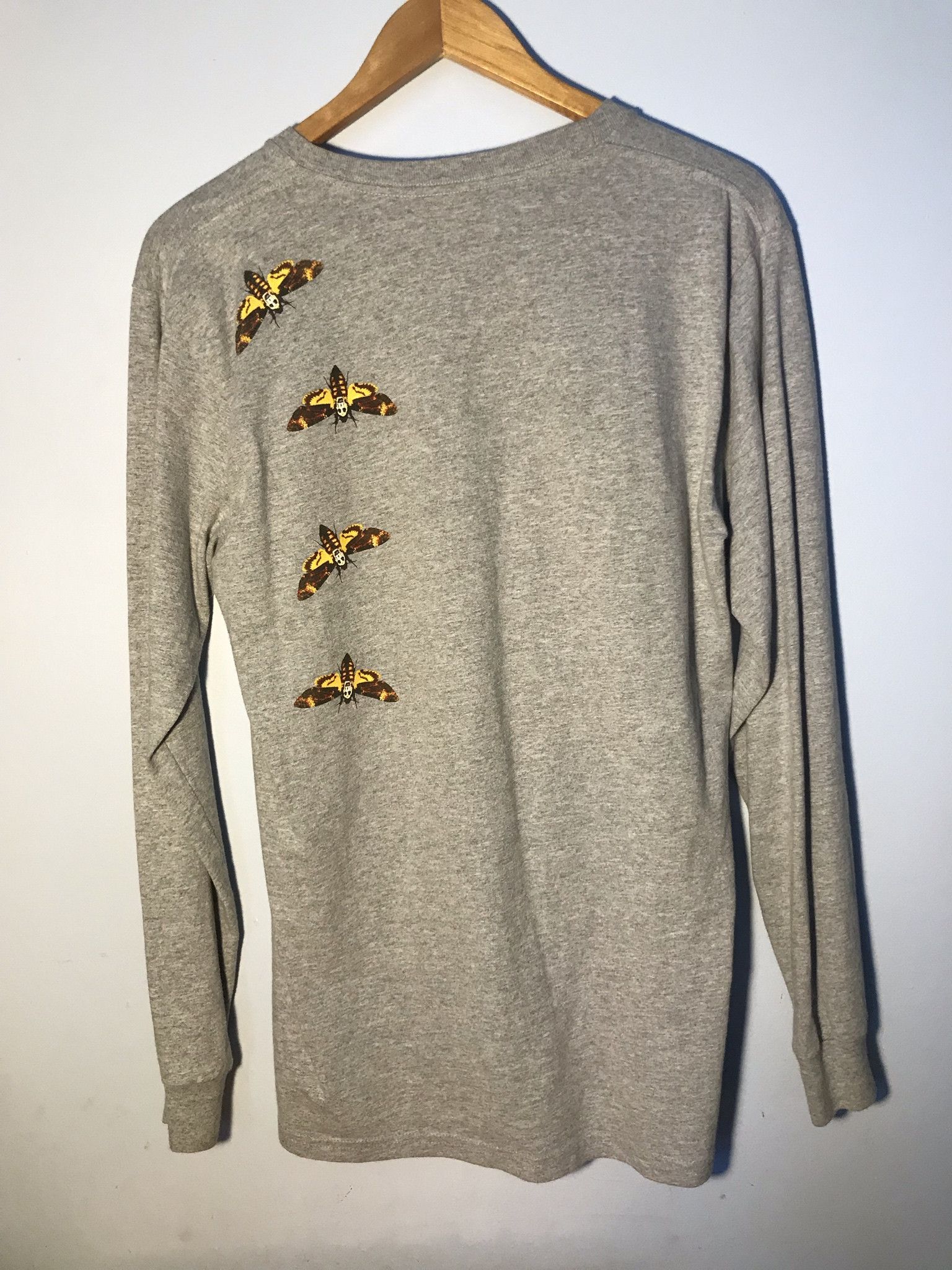Supreme Supreme Silence of the Lambs Moth Long Sleeve Size US M / EU 48-50 / 2 - 2 Thumbnail