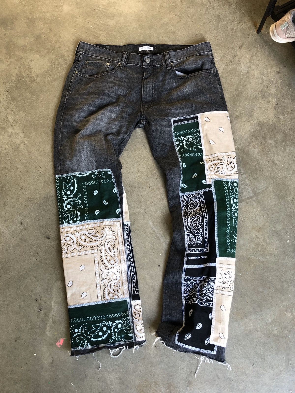 Levi's Bandana Patch Denim offer me Size US 32 / EU 48 - 1 Thumbnail